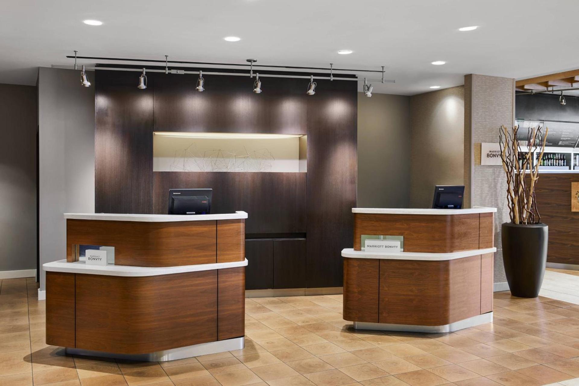 Courtyard by Marriott Newark Downtown photo 4
