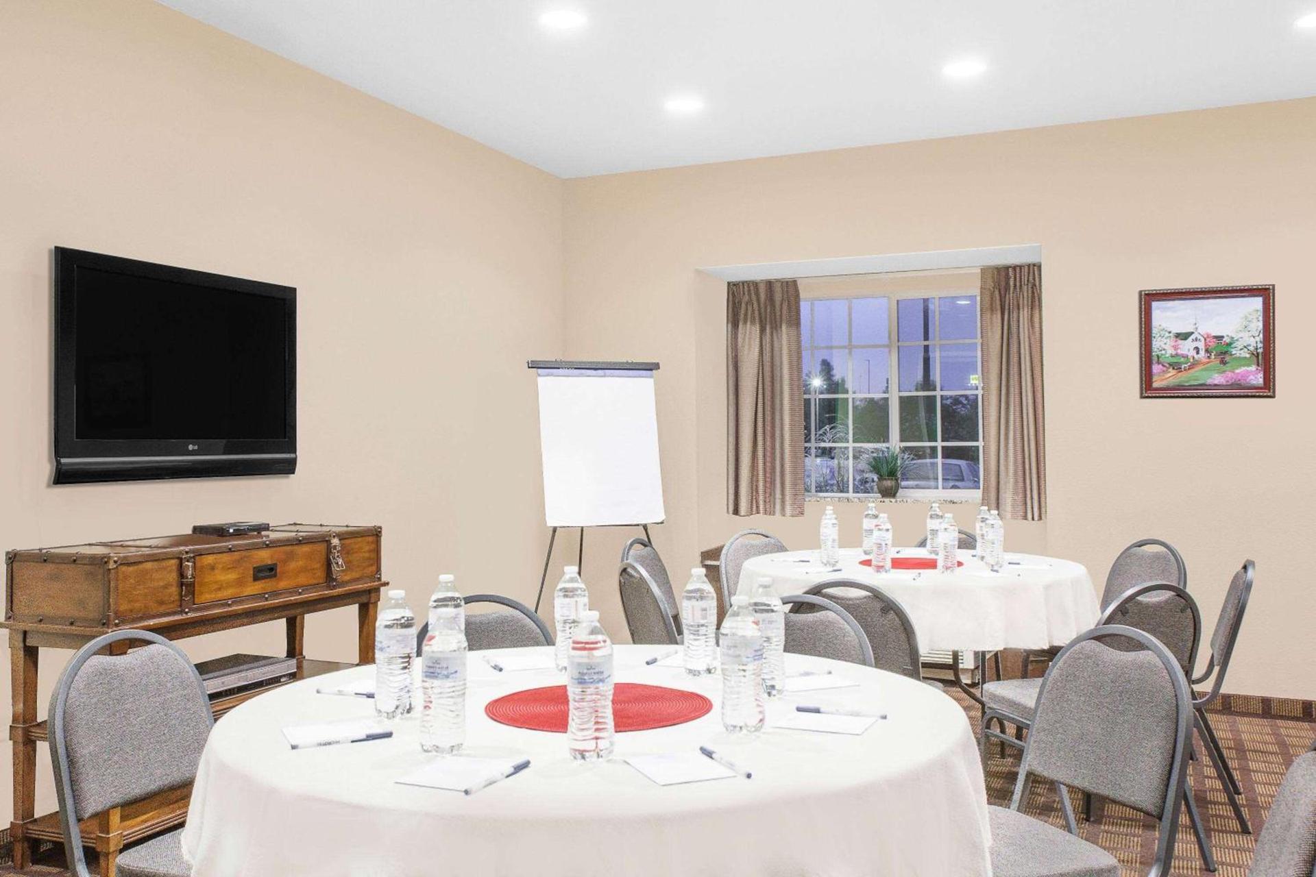 Microtel Inn & Suites By Wyndham Conway photo 13