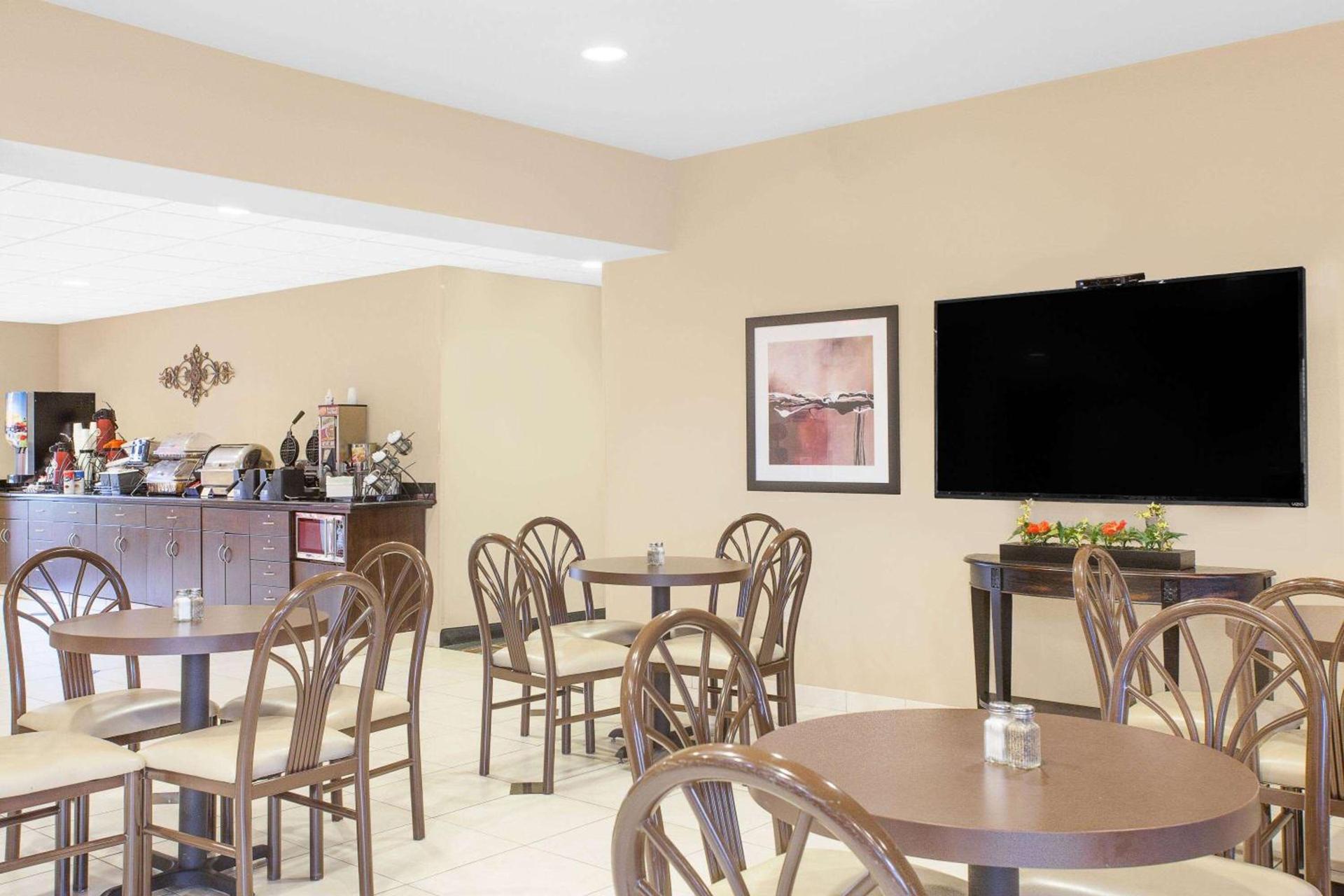 Microtel Inn & Suites By Wyndham Conway photo 14