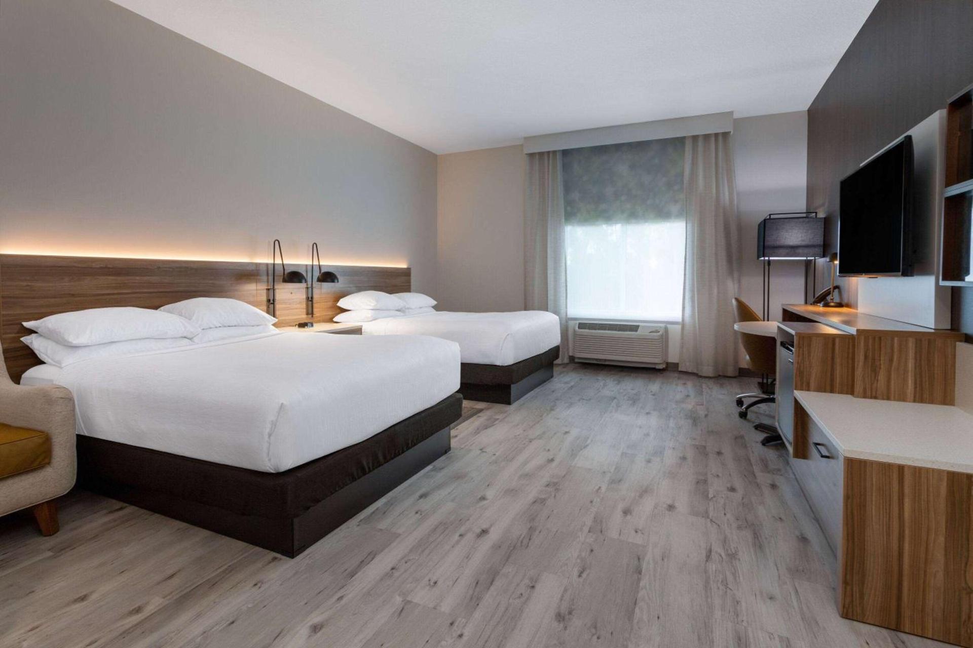 Wyndham Garden Orlando Airport - Free Airport Shuttle photo 8
