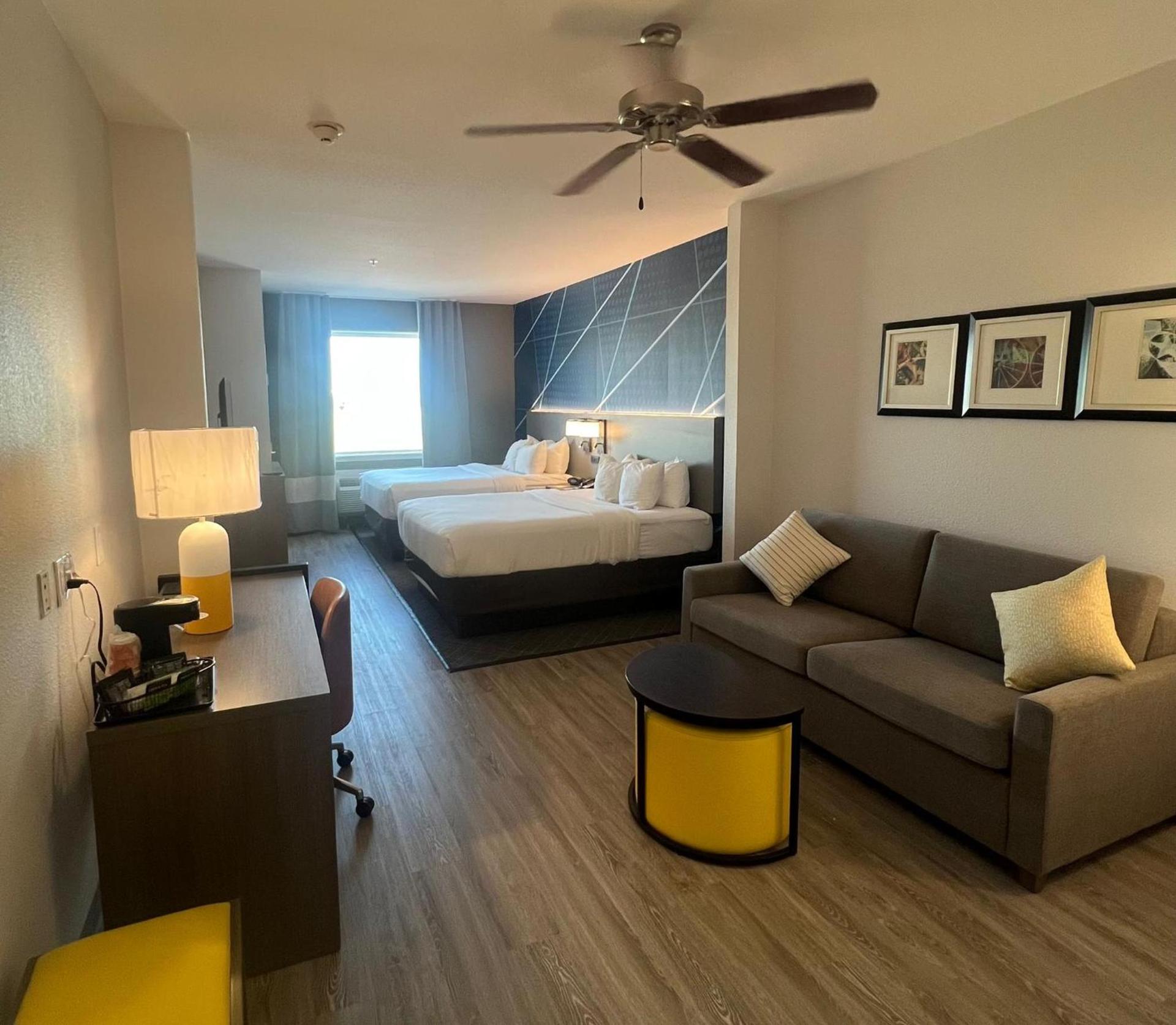Comfort Suites San Angelo near University photo 2