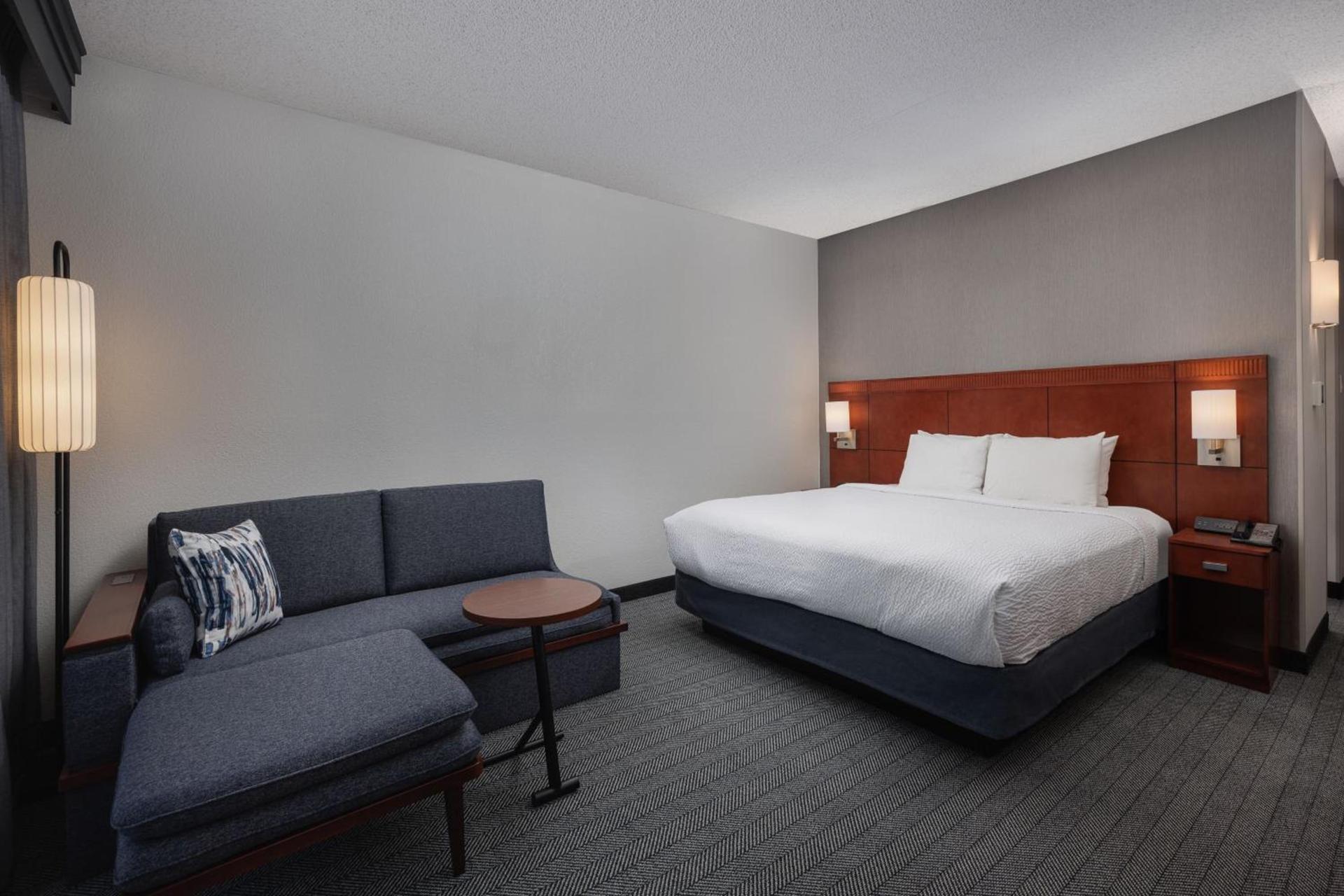 Courtyard by Marriott Denver Central Park photo 8