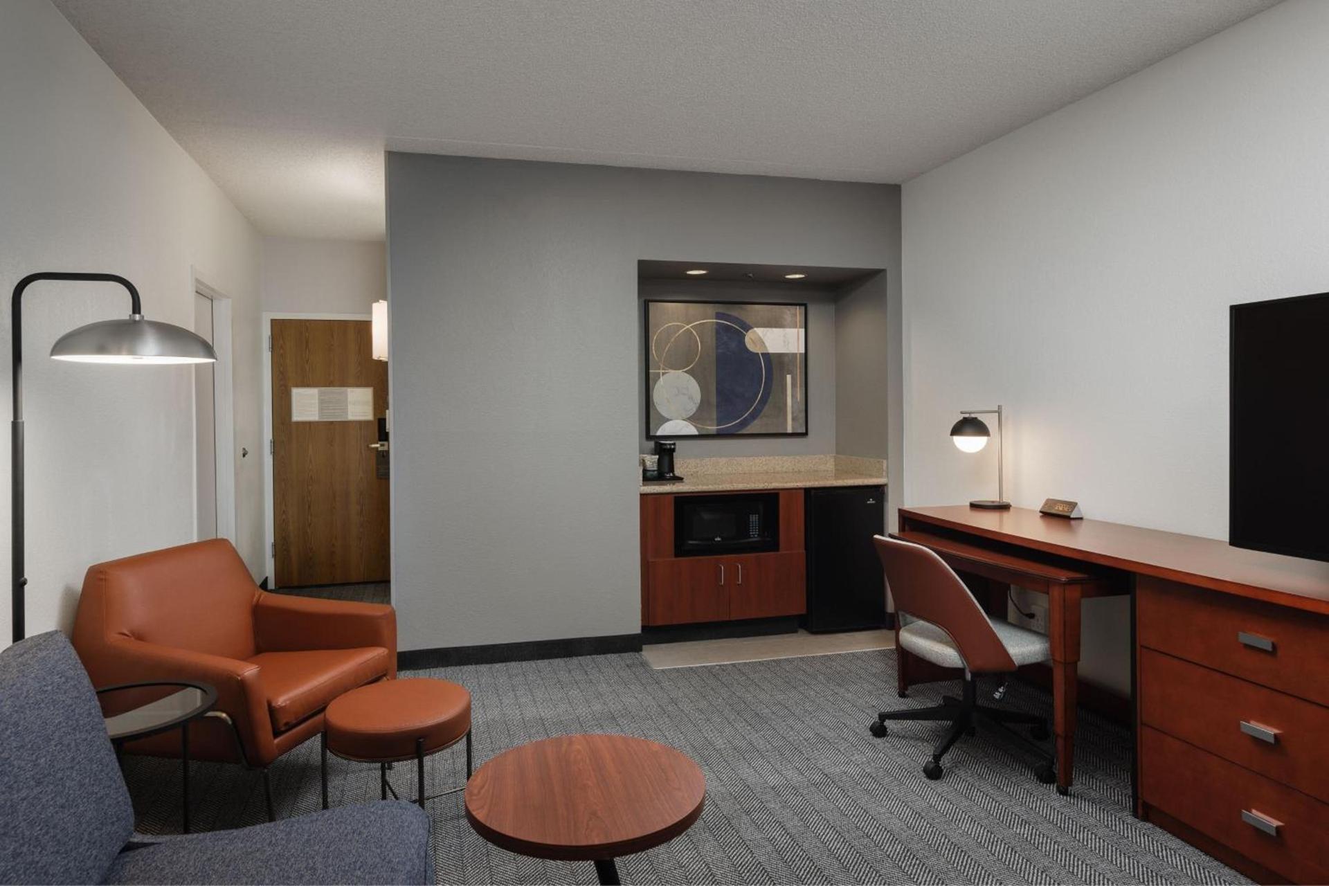 Courtyard by Marriott Denver Central Park photo 19