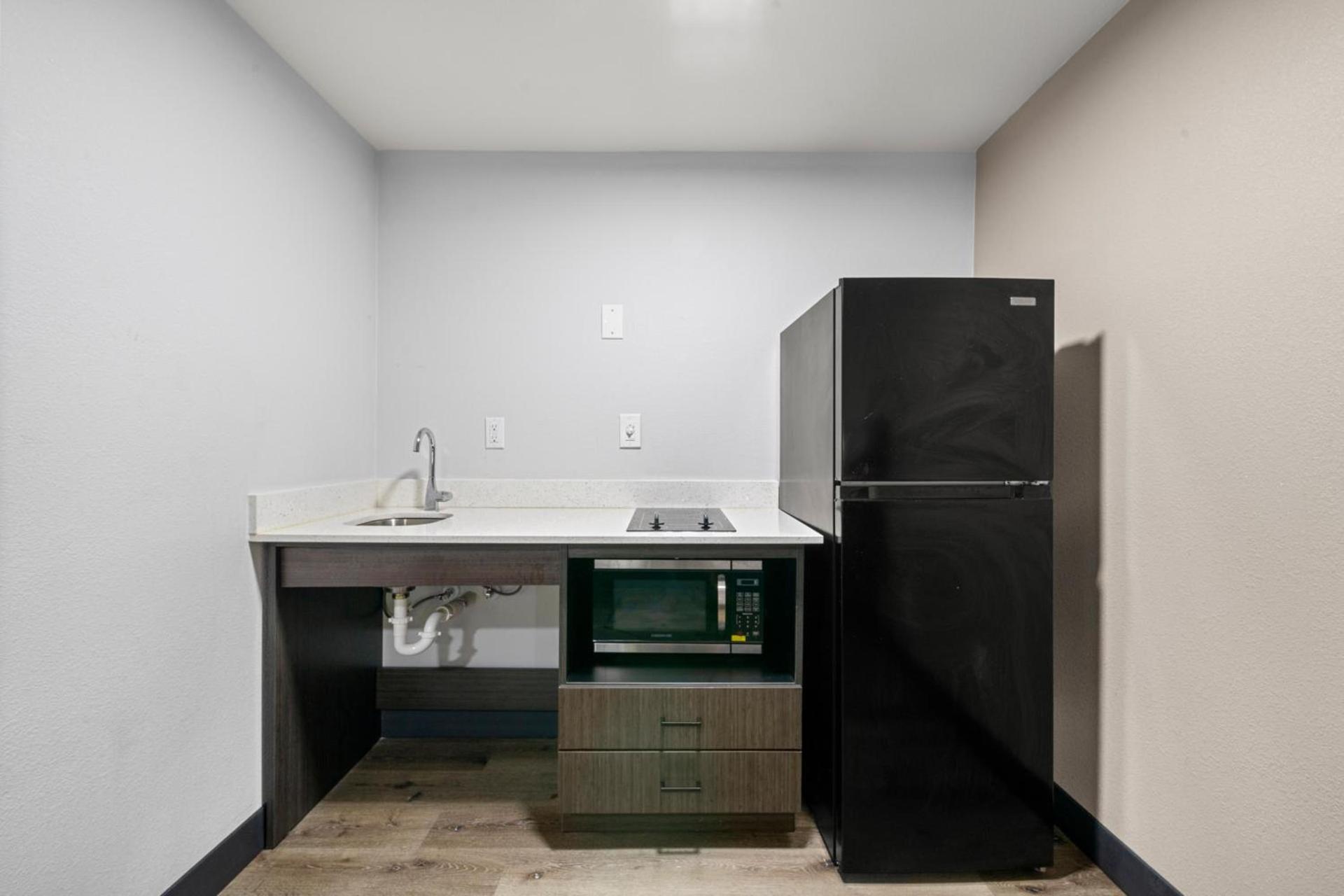 Southern Suites Carrollton photo 3