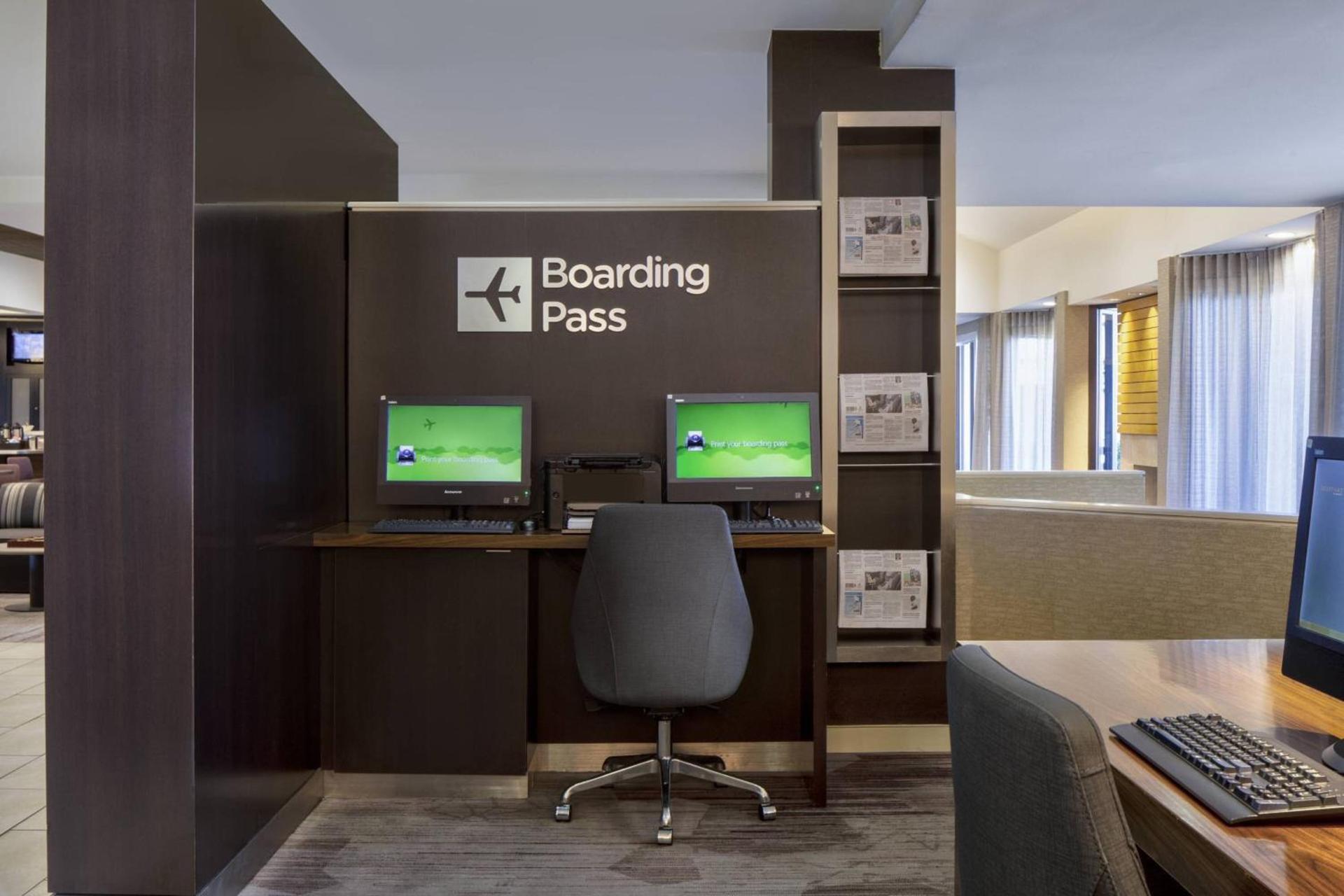 Courtyard by Marriott Dallas Arlington Entertainment District photo 15