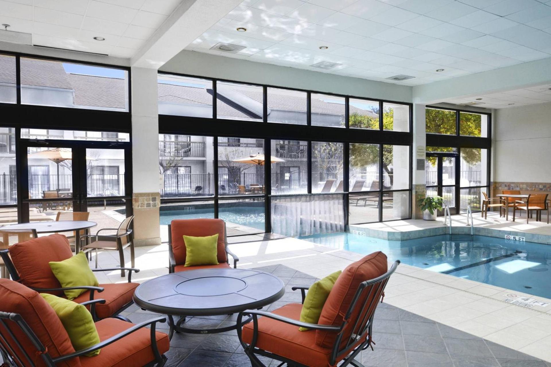Courtyard by Marriott Dallas Arlington Entertainment District photo 23