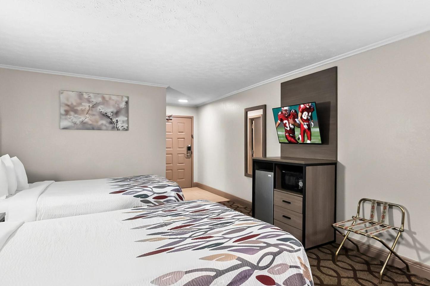 Red Roof Inn & Suites Lexington - Hamburg photo 29
