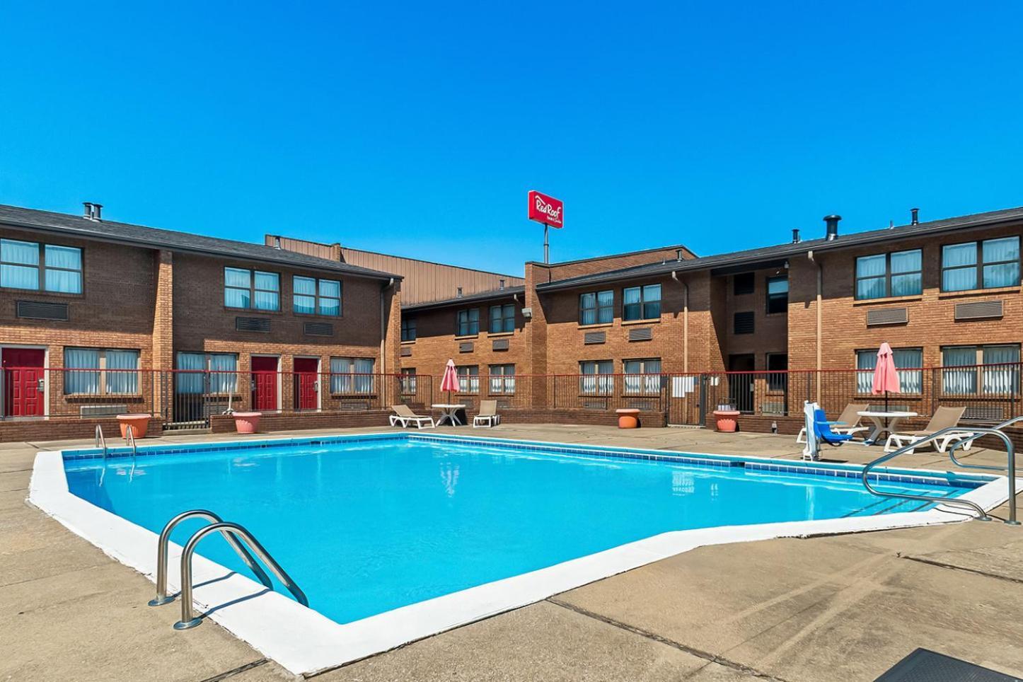 Red Roof Inn & Suites Lexington - Hamburg photo 9