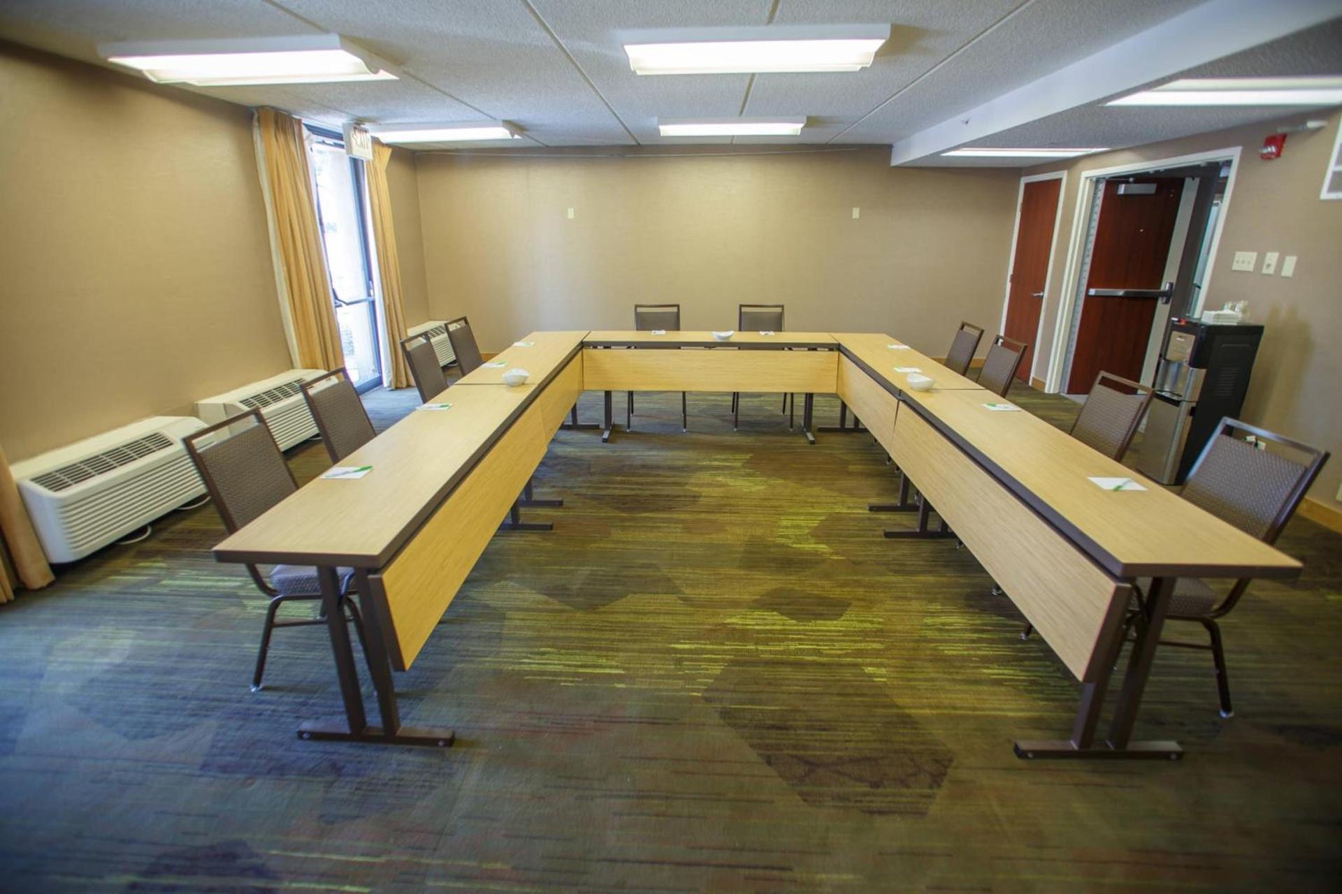 Courtyard by Marriott Atlanta Northlake photo 21