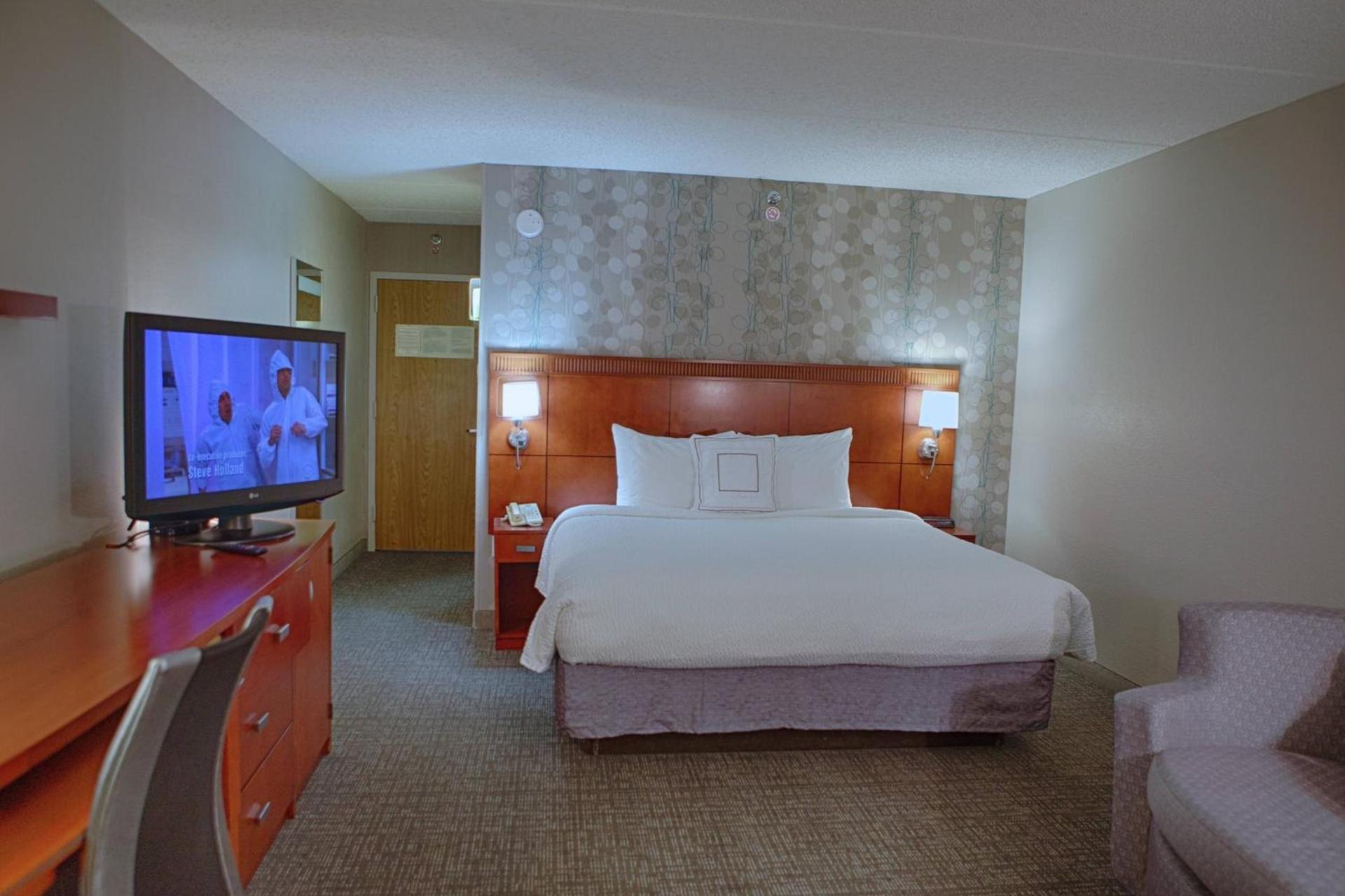 Courtyard by Marriott Atlanta Northlake photo 22