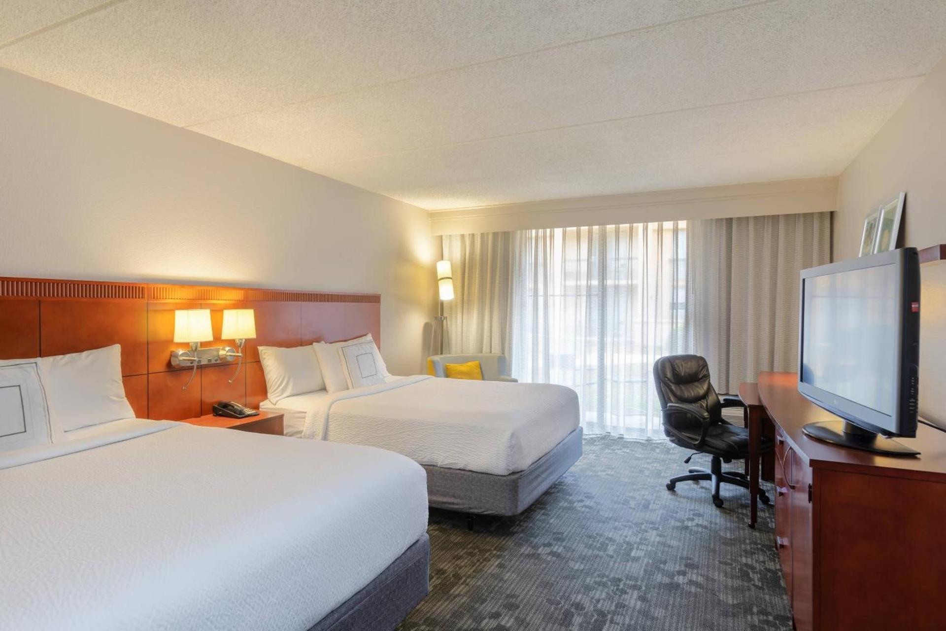 Courtyard by Marriott Atlanta Windy Hill/Ballpark photo 9
