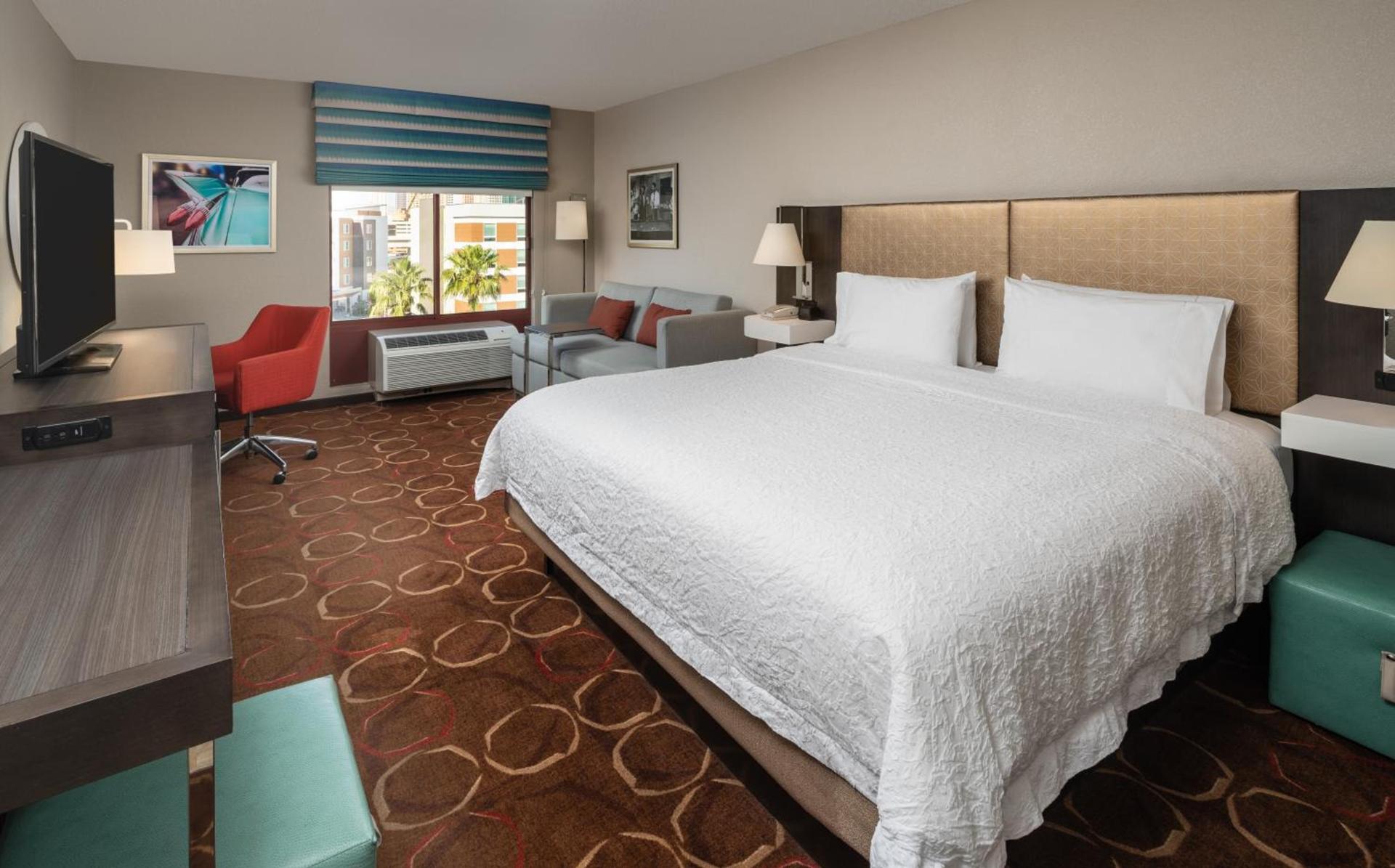 Hampton Inn Tropicana photo 14