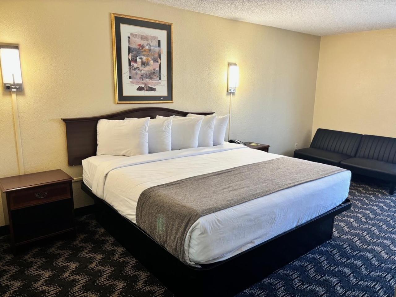 Abilene Whitten Inn photo 10