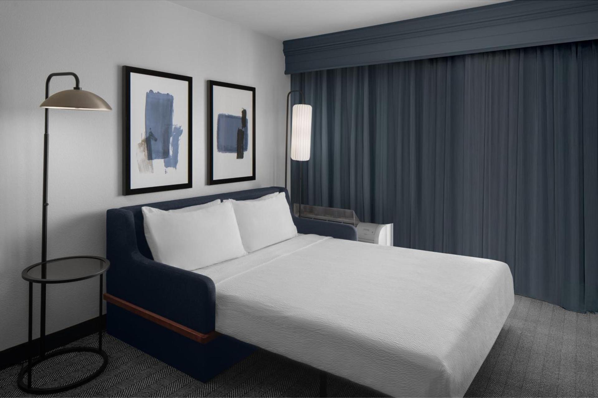 Courtyard by Marriott Phoenix West/Avondale photo 59