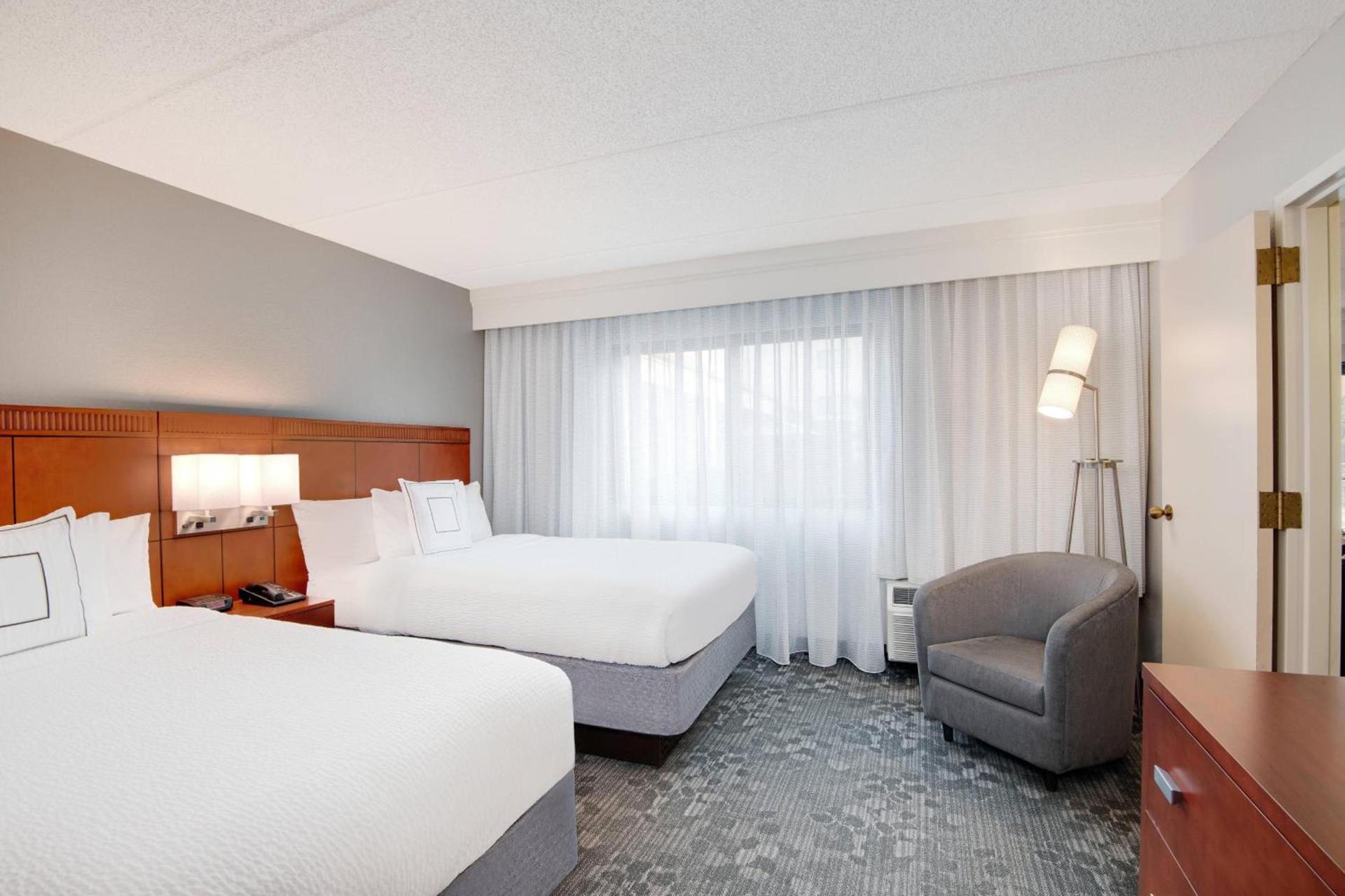 Courtyard by Marriott Savannah Midtown photo 15