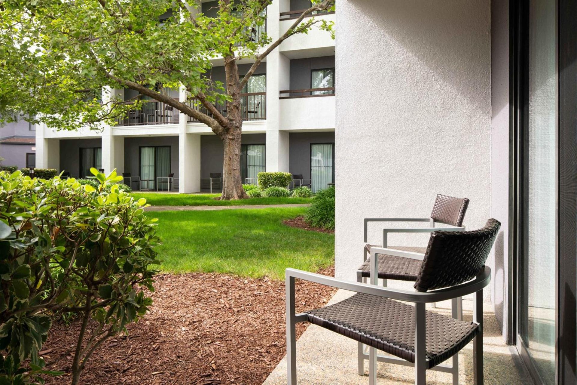 Courtyard by Marriott San Francisco Airport photo 9