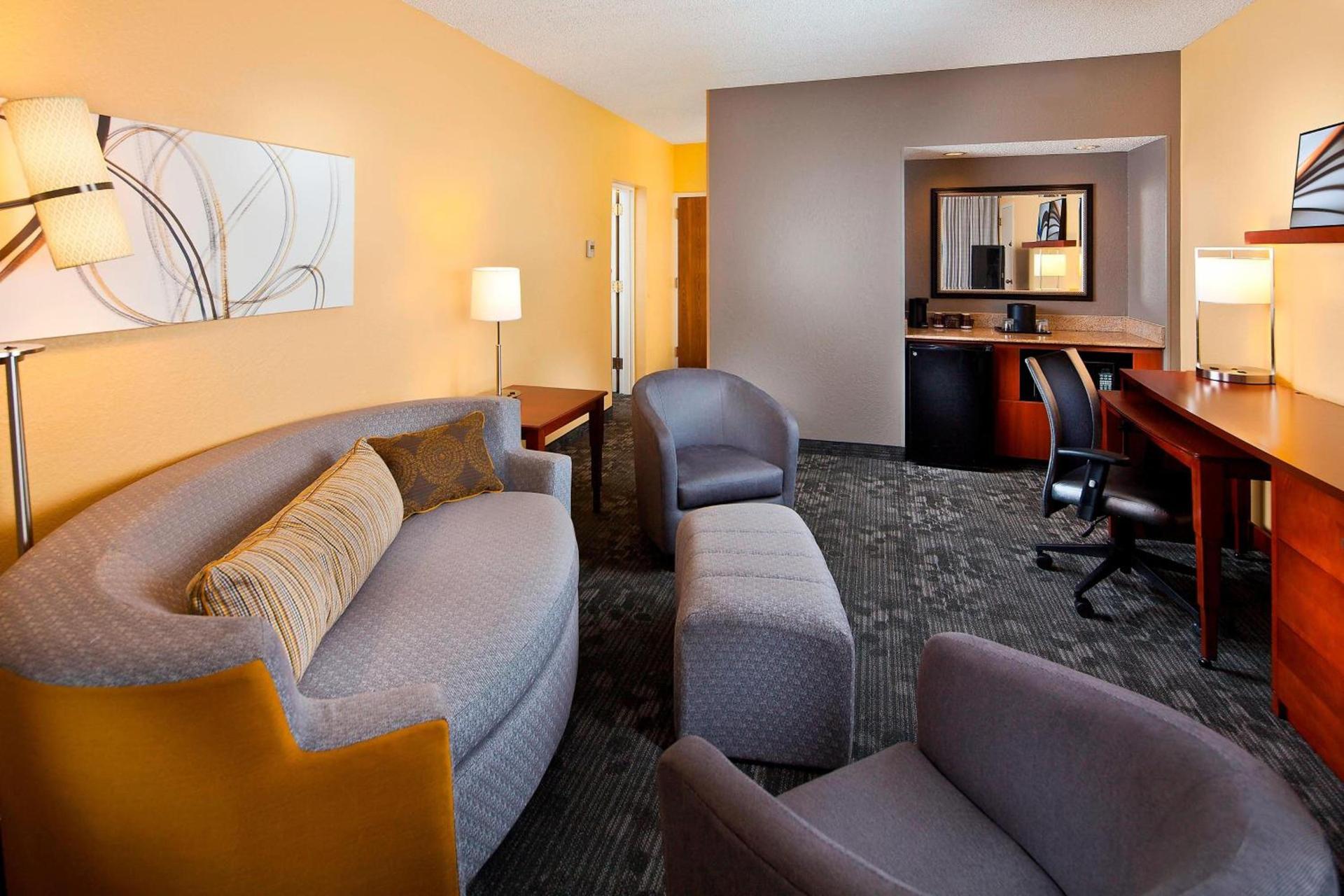 Courtyard Miami Airport West Doral photo 8
