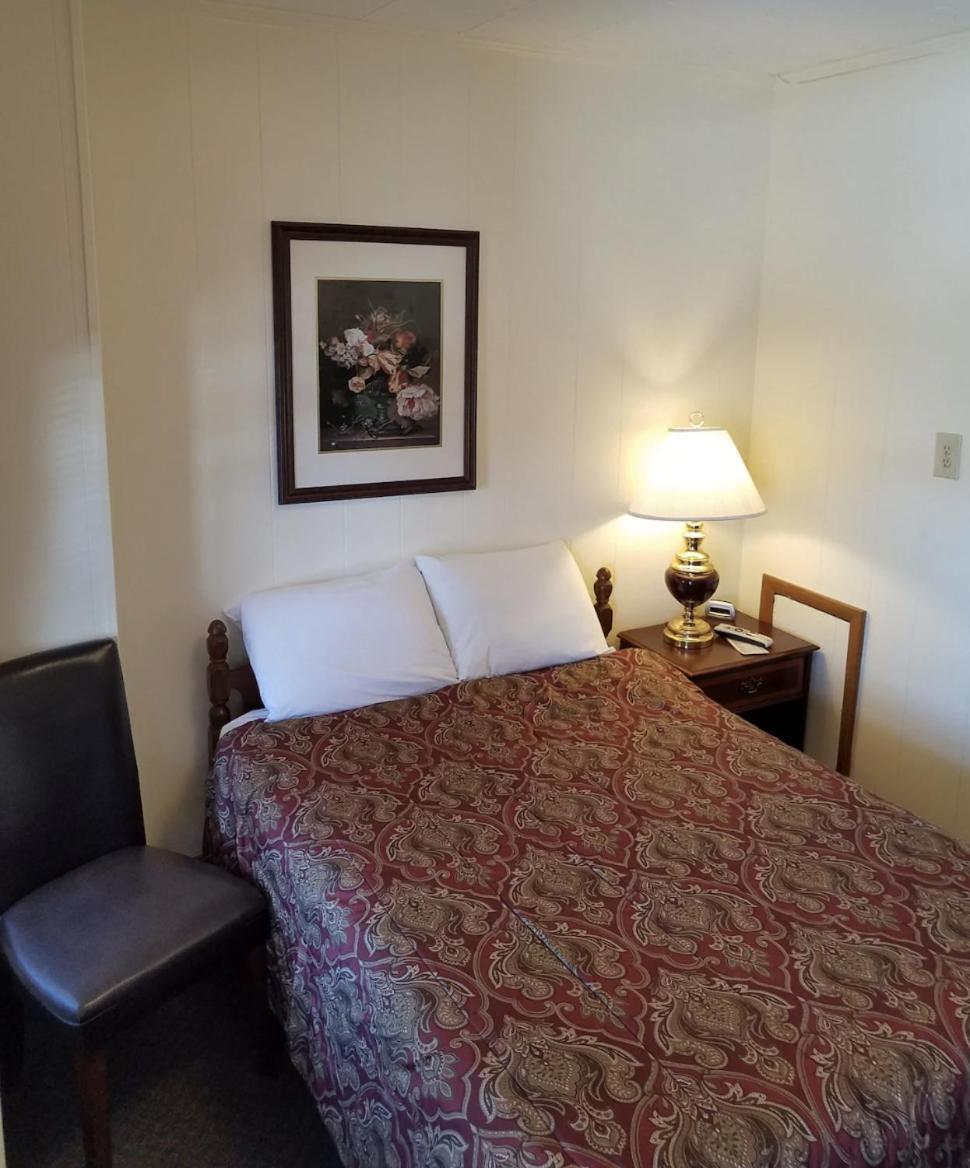 Hillside Hotel photo 10