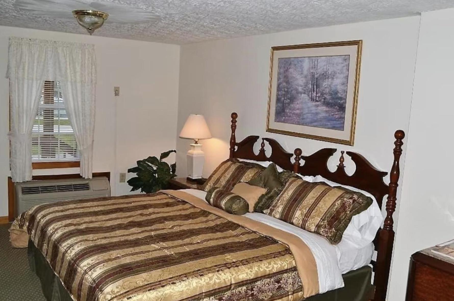 Hillside Hotel photo 9