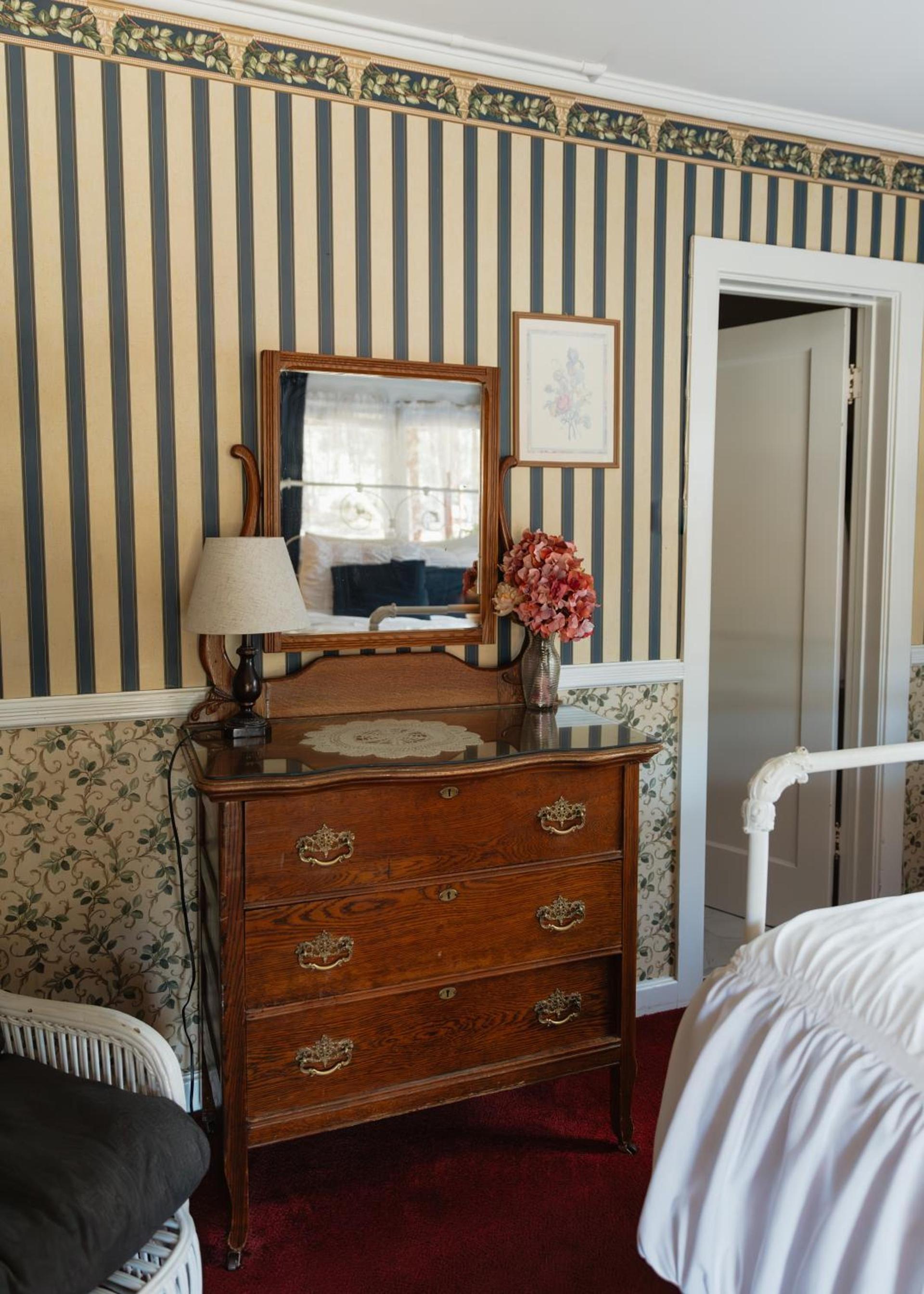 Julian Gold Rush Hotel photo 39