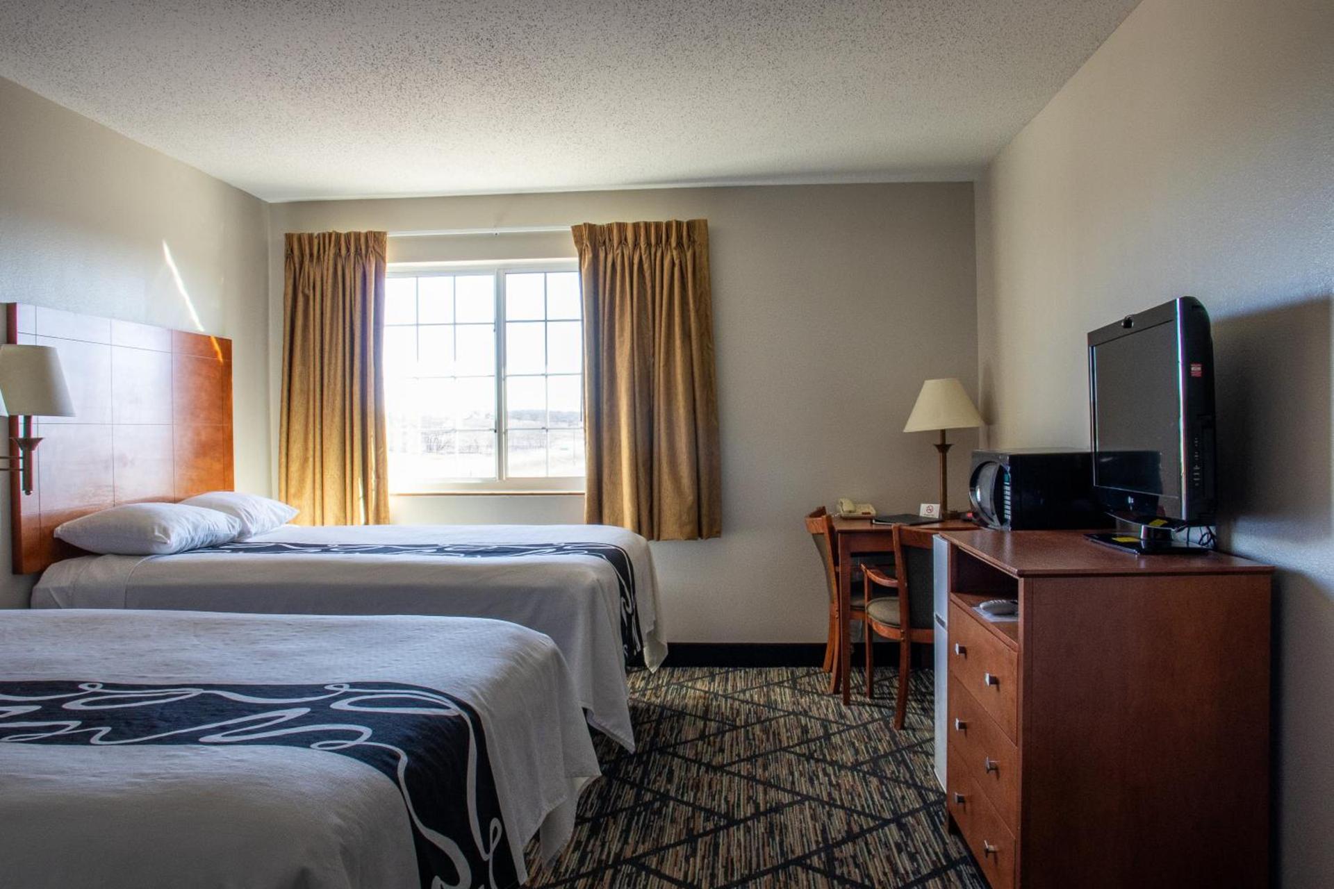Belva Deer Inn photo 2