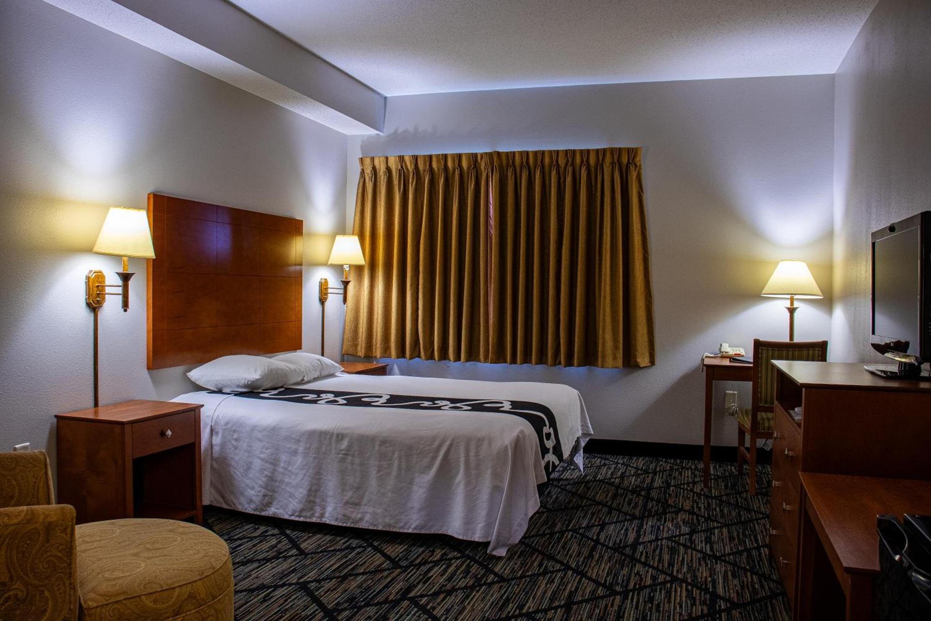 Belva Deer Inn photo 6