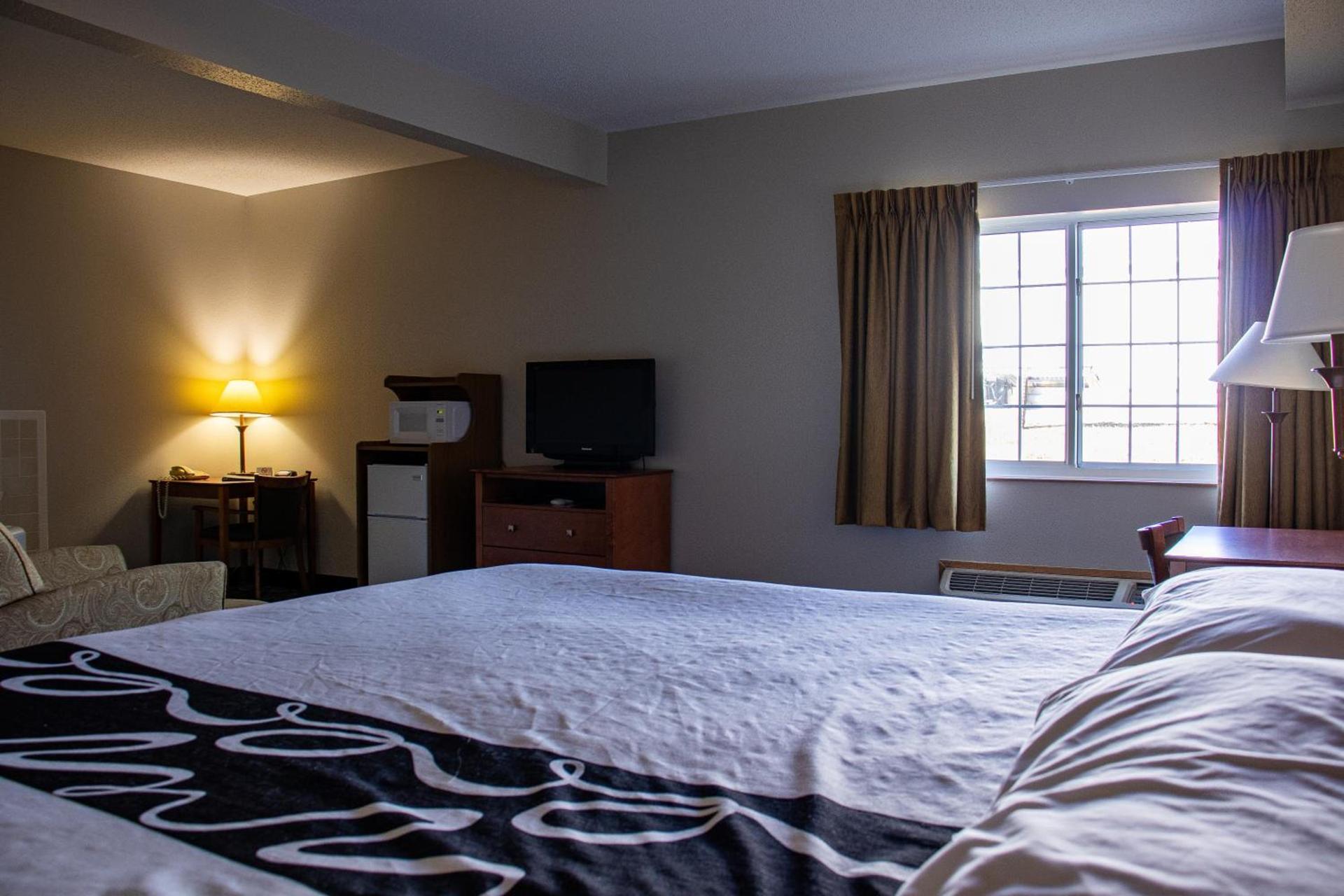 Belva Deer Inn photo 3