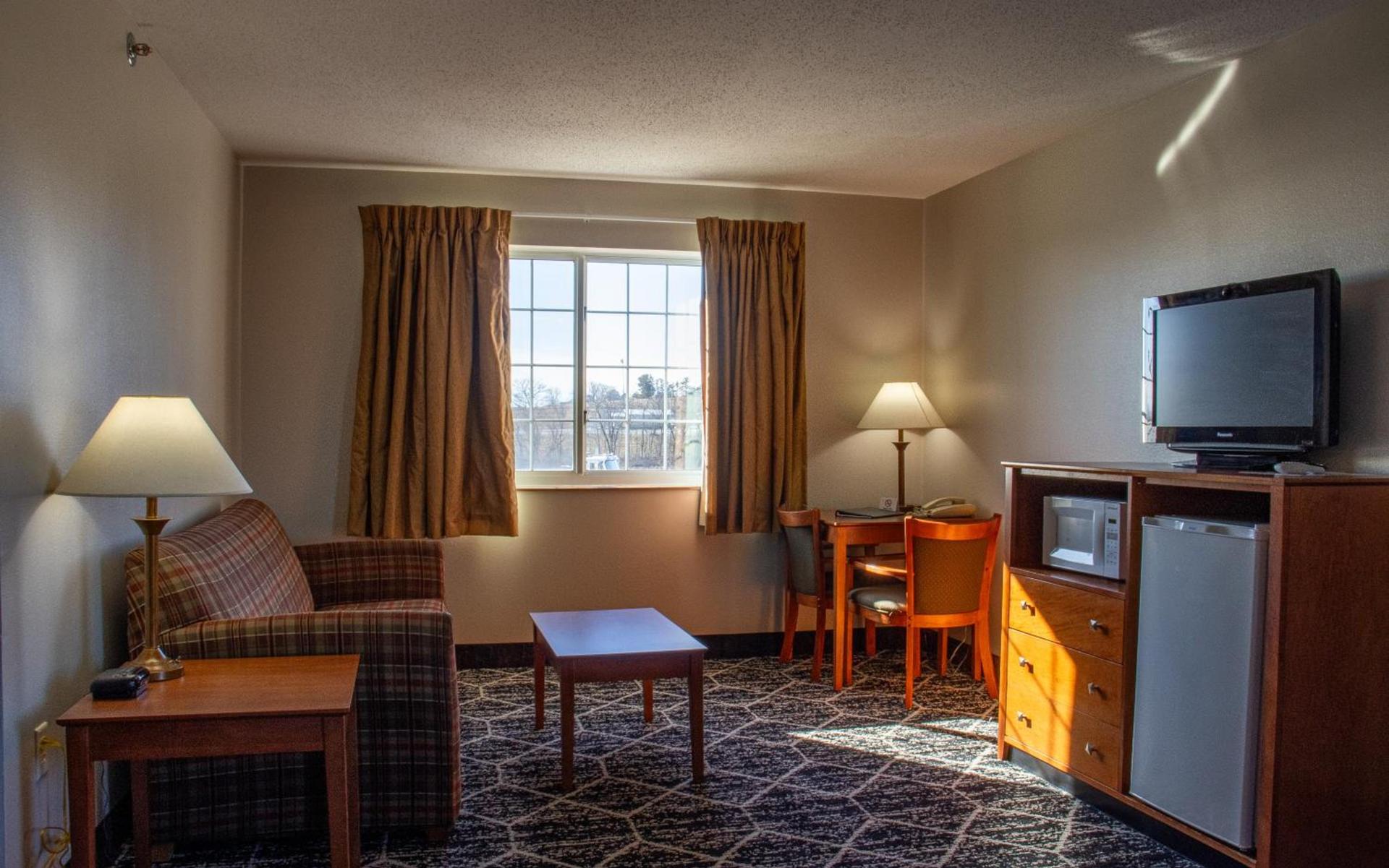 Belva Deer Inn photo 9