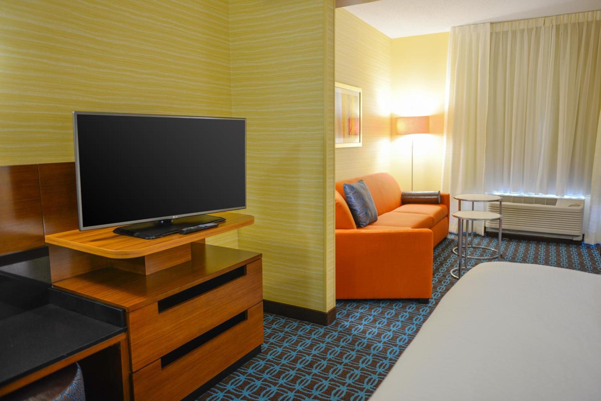 Fairfield Inn and Suites Canton South photo 5