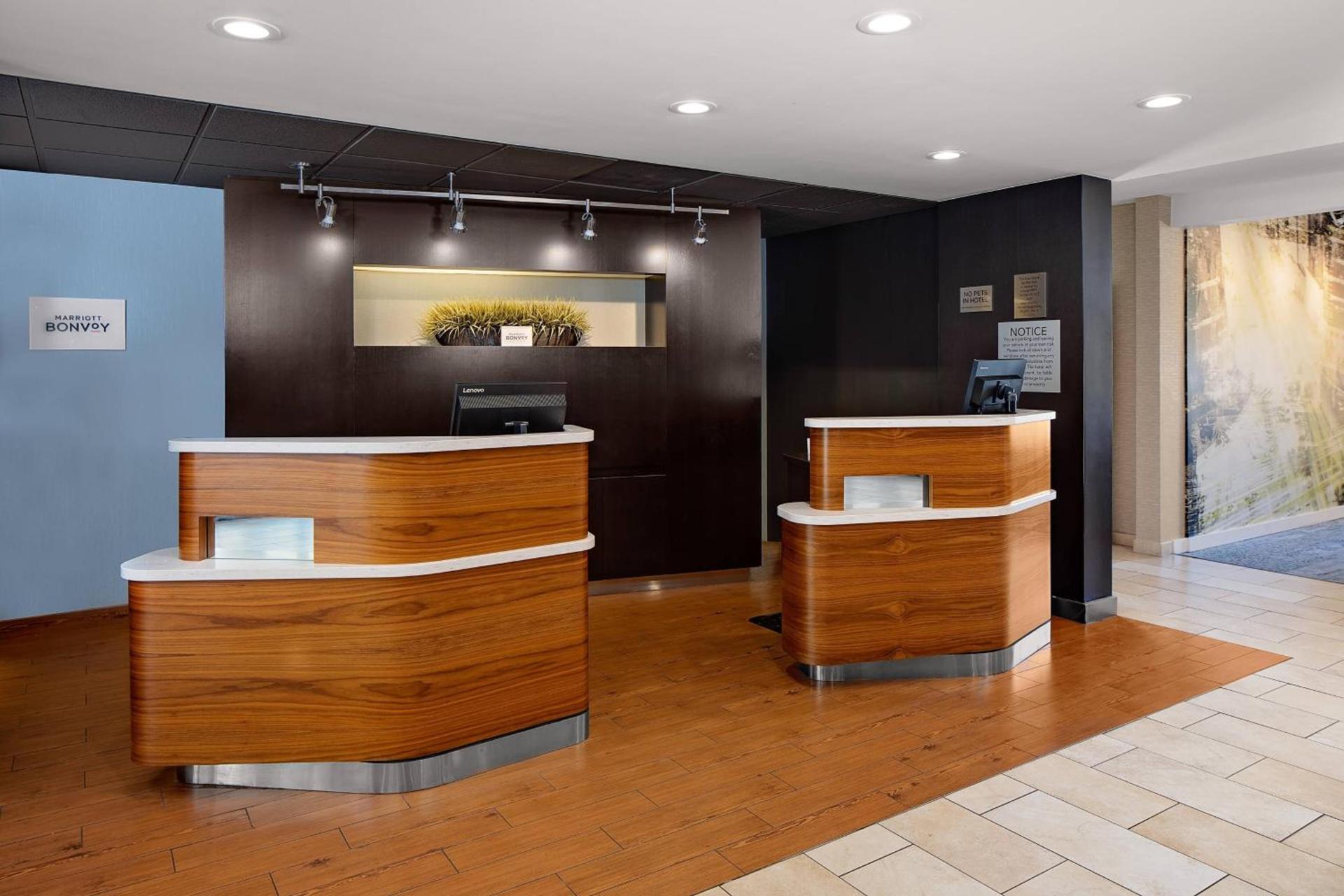 Courtyard by Marriott Tucson Williams Centre photo 2