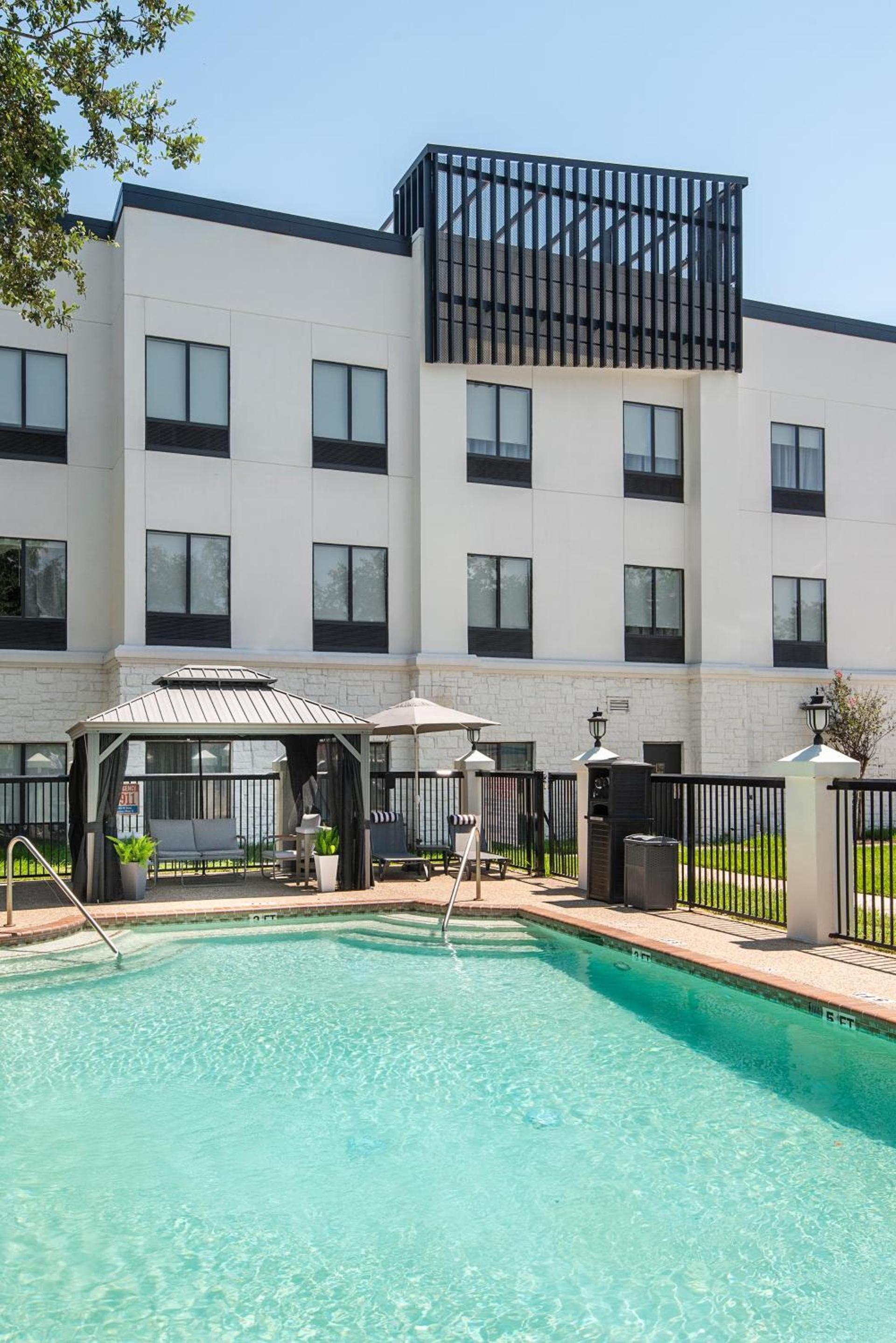 Champions Club and Hotel, Houston Westchase photo 2