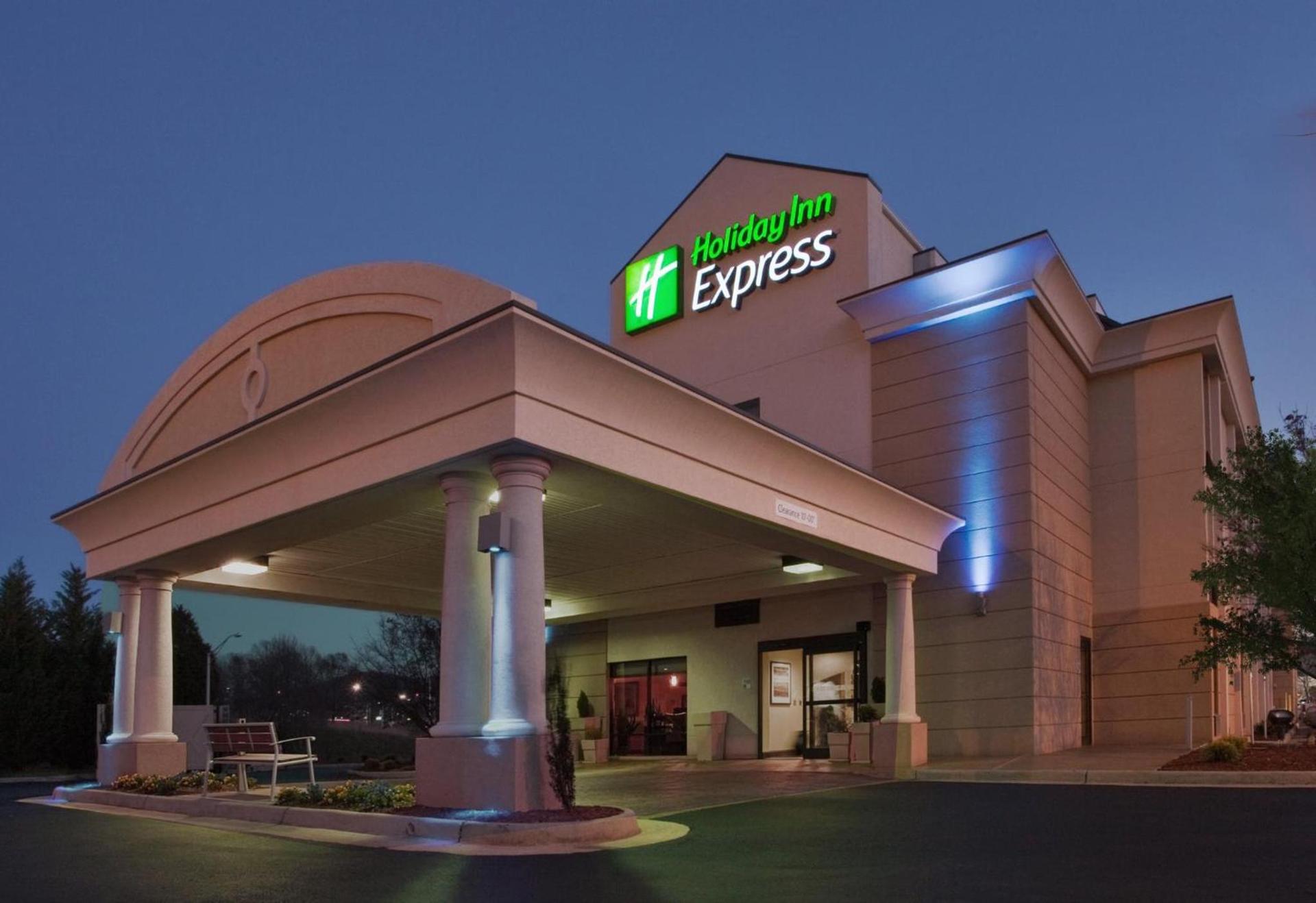 Holiday Inn Express Lynchburg by IHG photo 1
