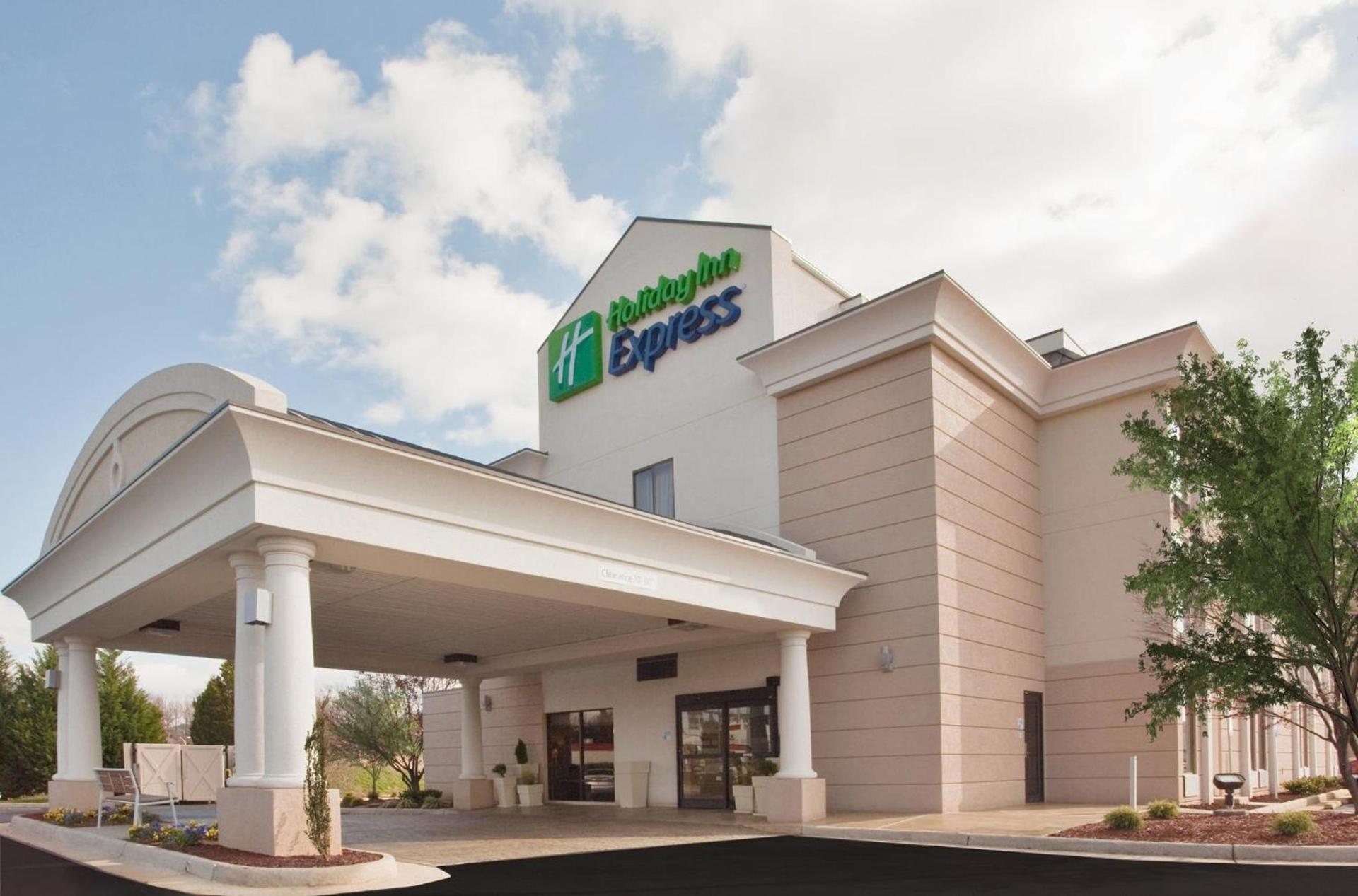 Holiday Inn Express Lynchburg by IHG photo 8