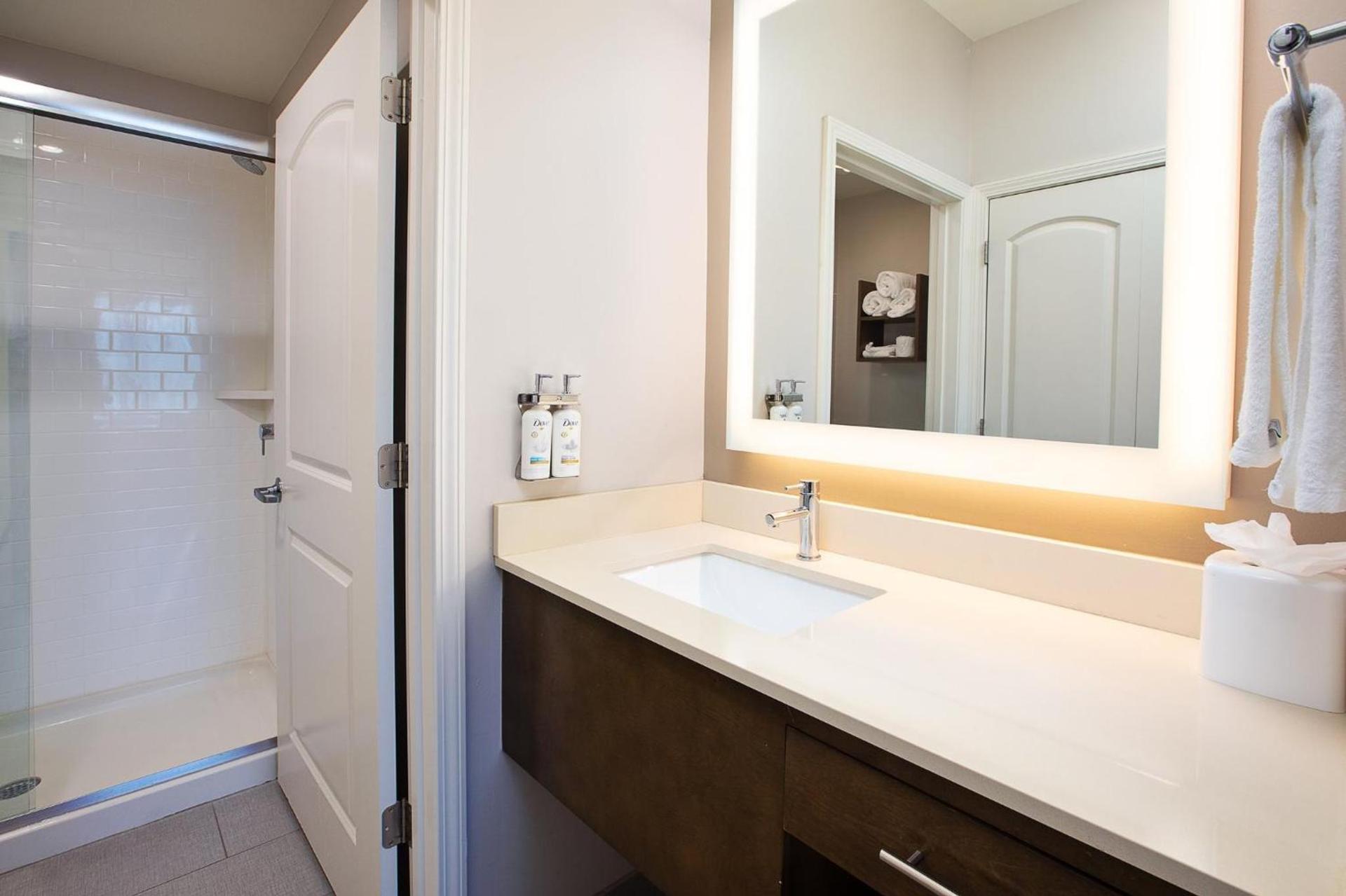 Staybridge Suites Auburn Hills by IHG photo 8