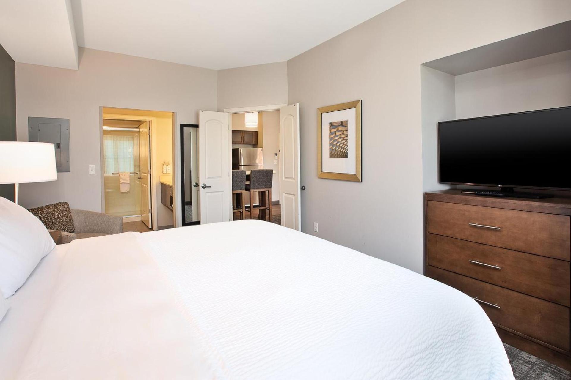 Staybridge Suites Auburn Hills by IHG photo 18