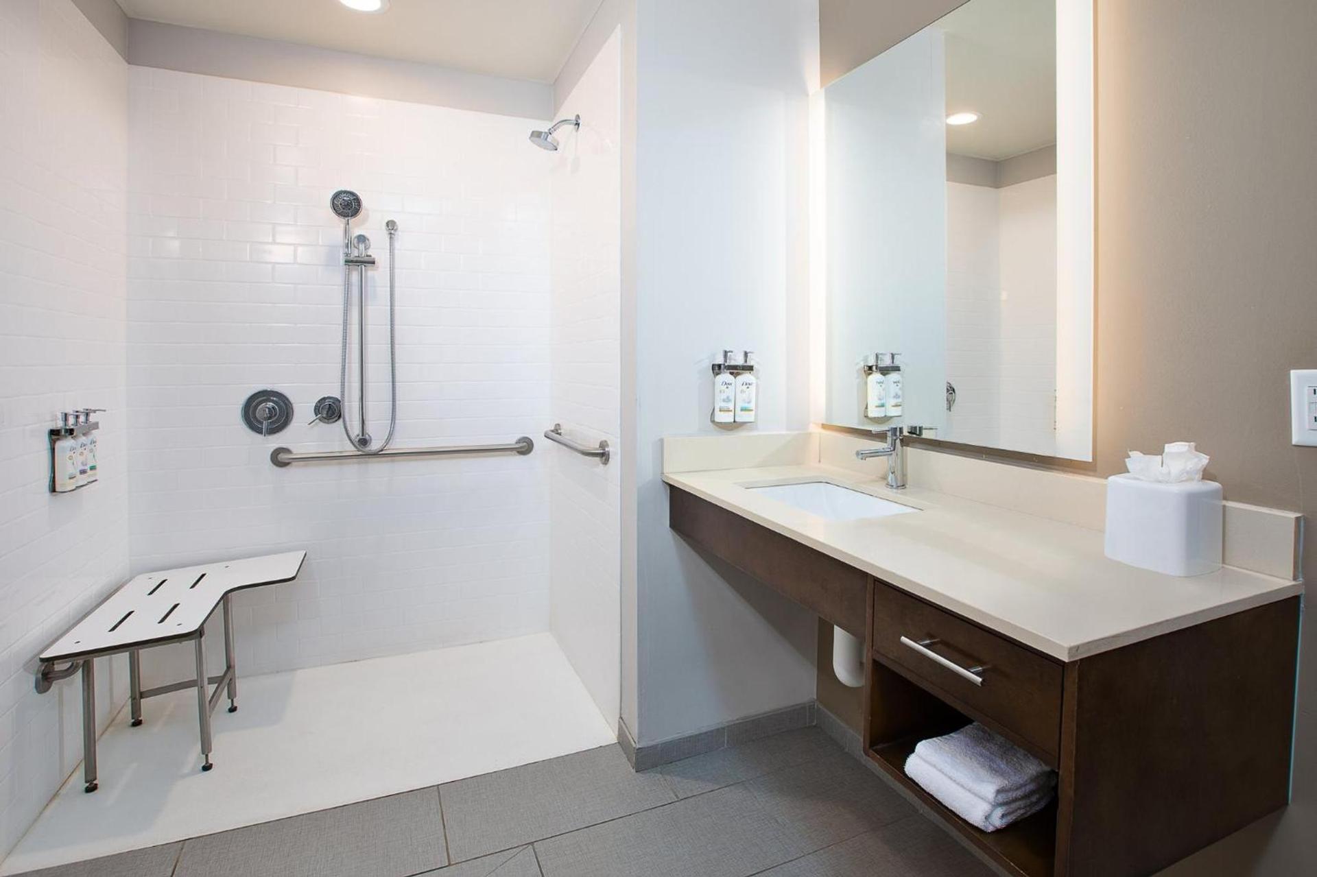 Staybridge Suites Auburn Hills by IHG photo 16