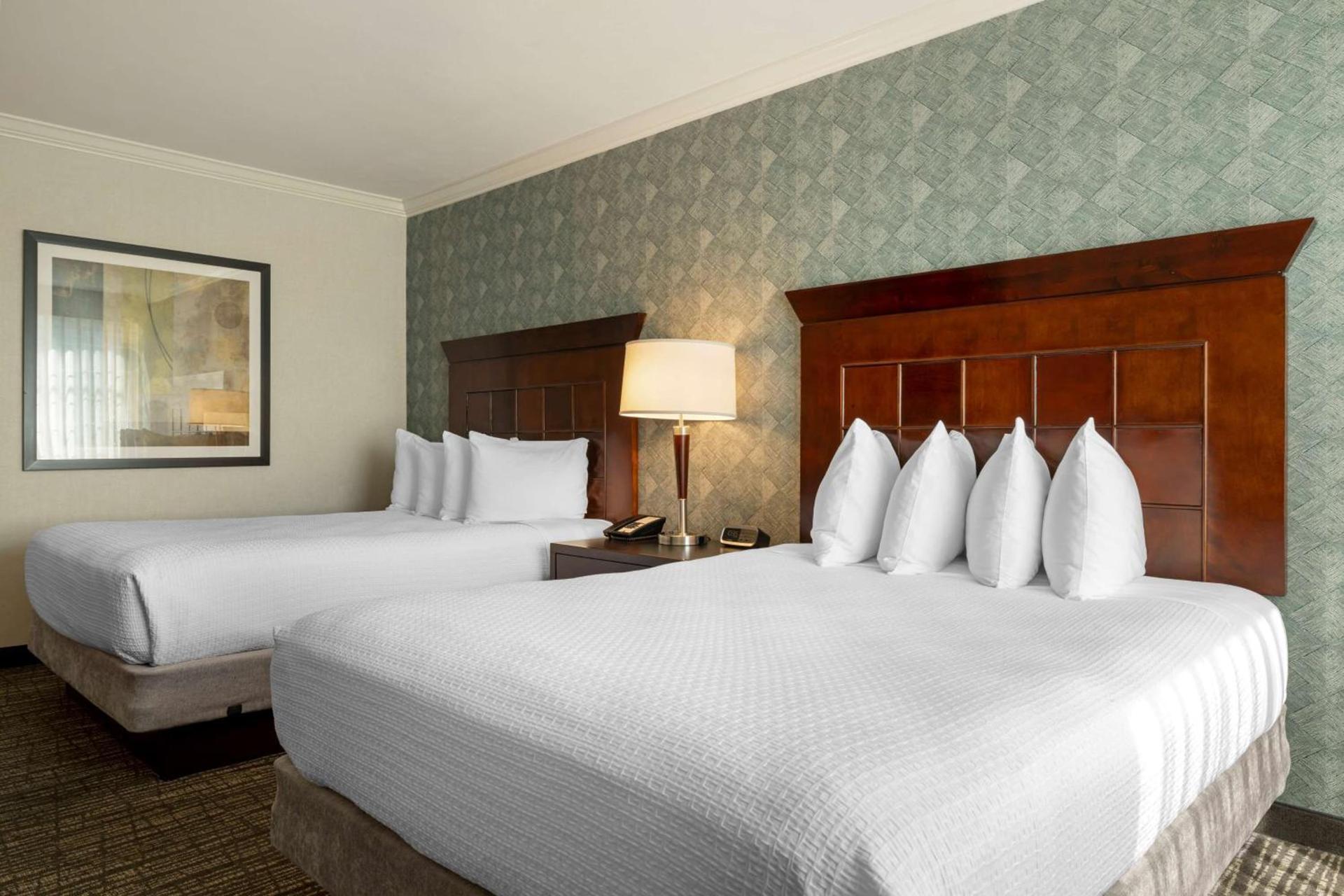 Best Western Plus Carriage Inn photo 15