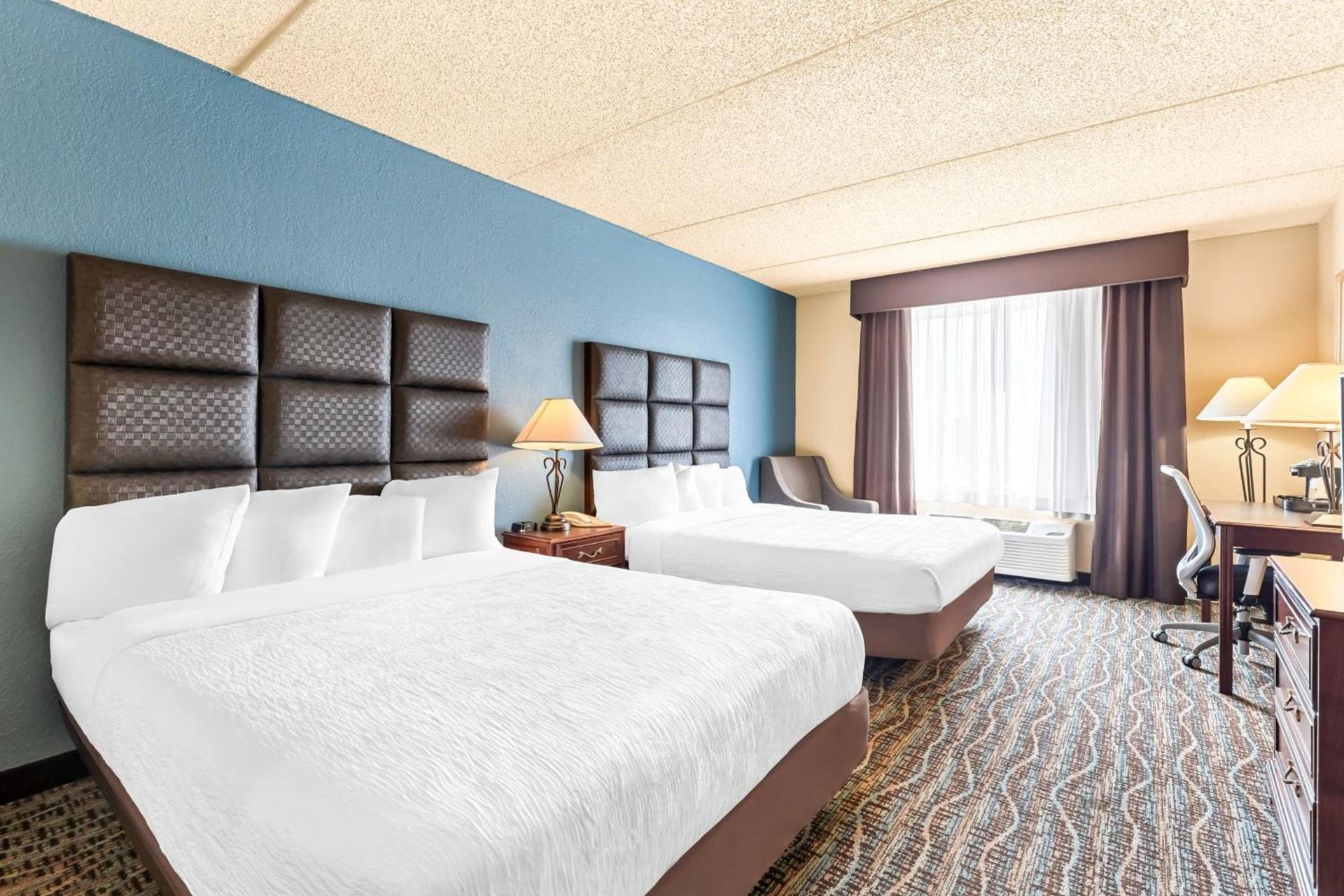 Best Western Holiday Manor photo 3