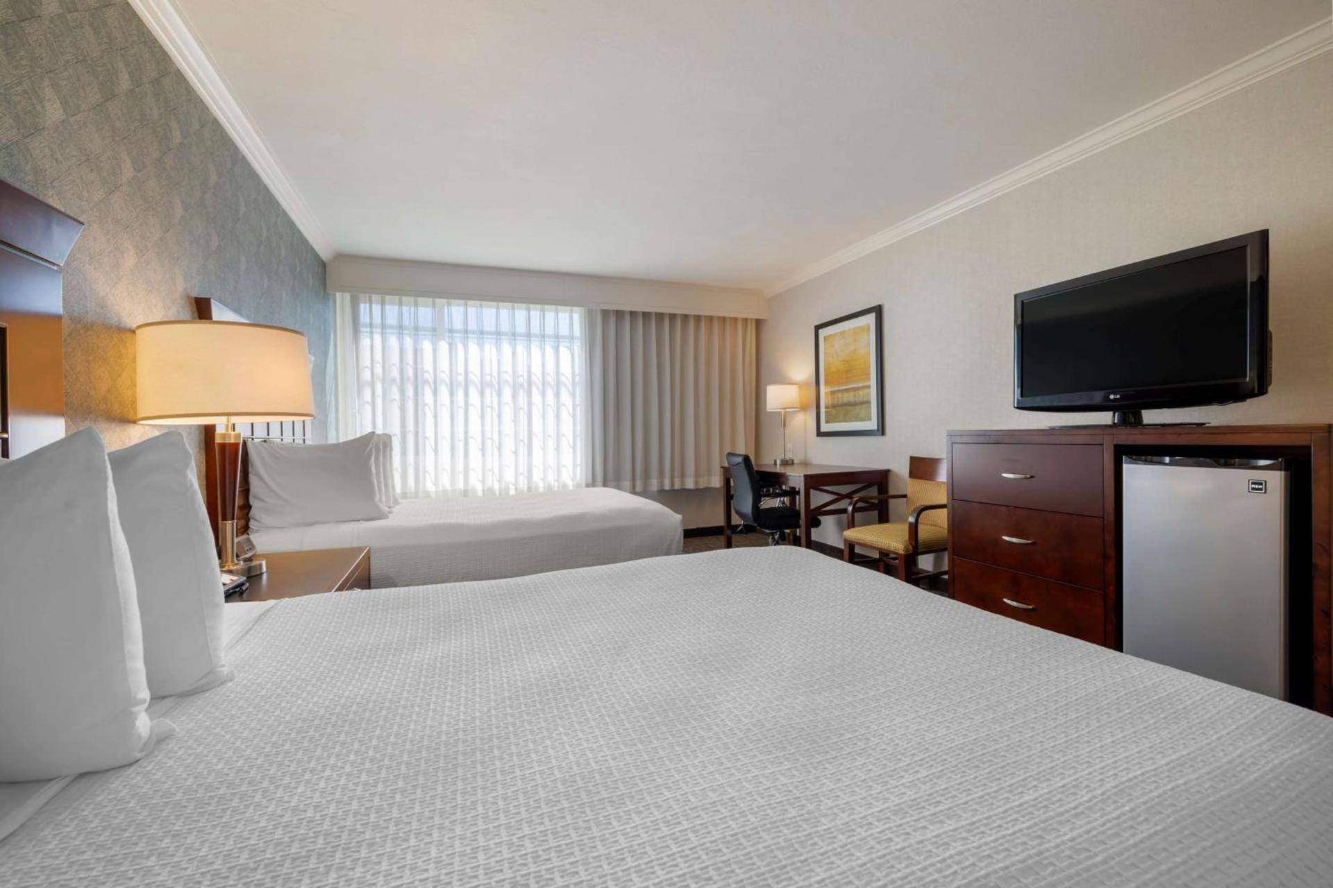 Best Western Plus Carriage Inn photo 23