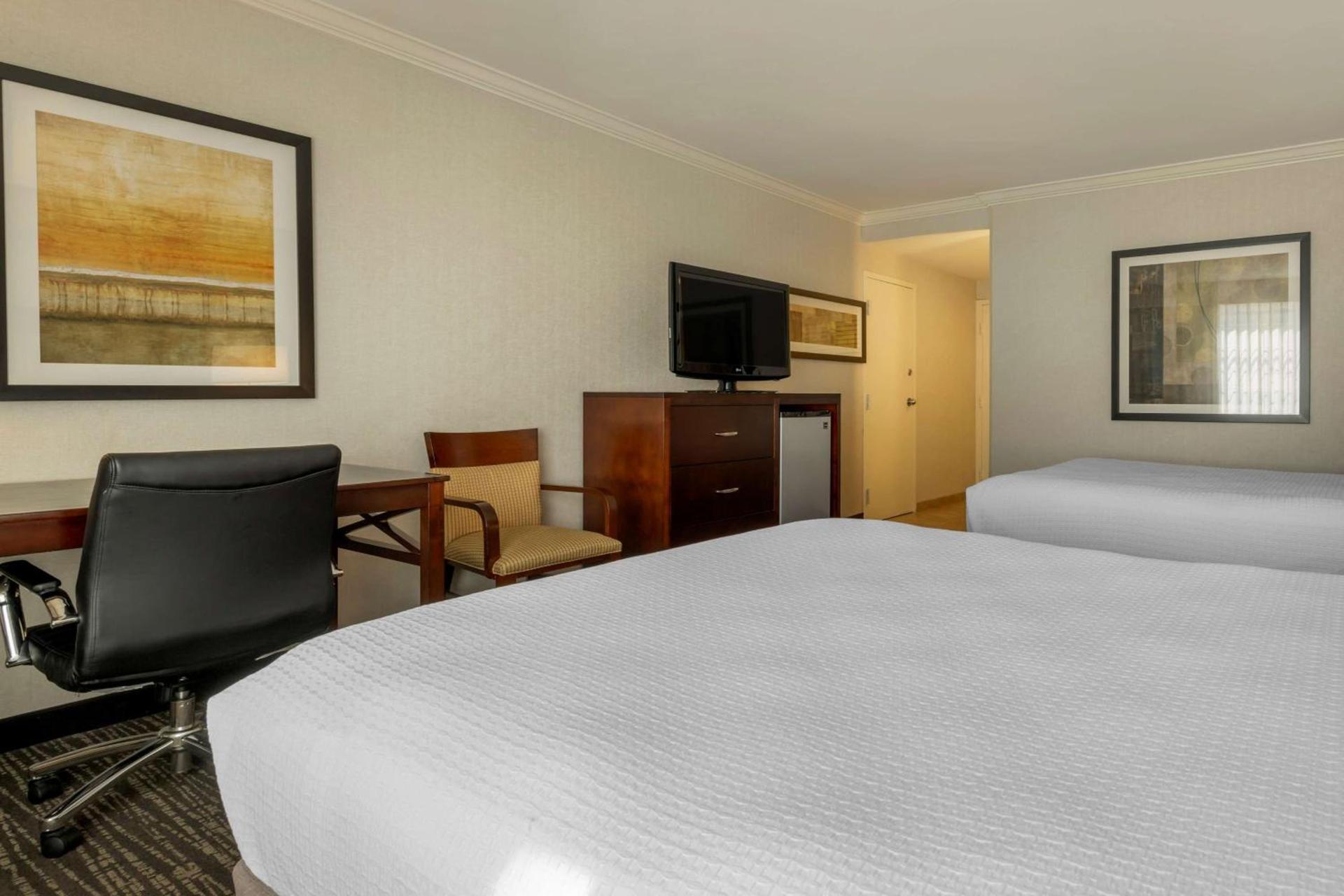 Best Western Plus Carriage Inn photo 25