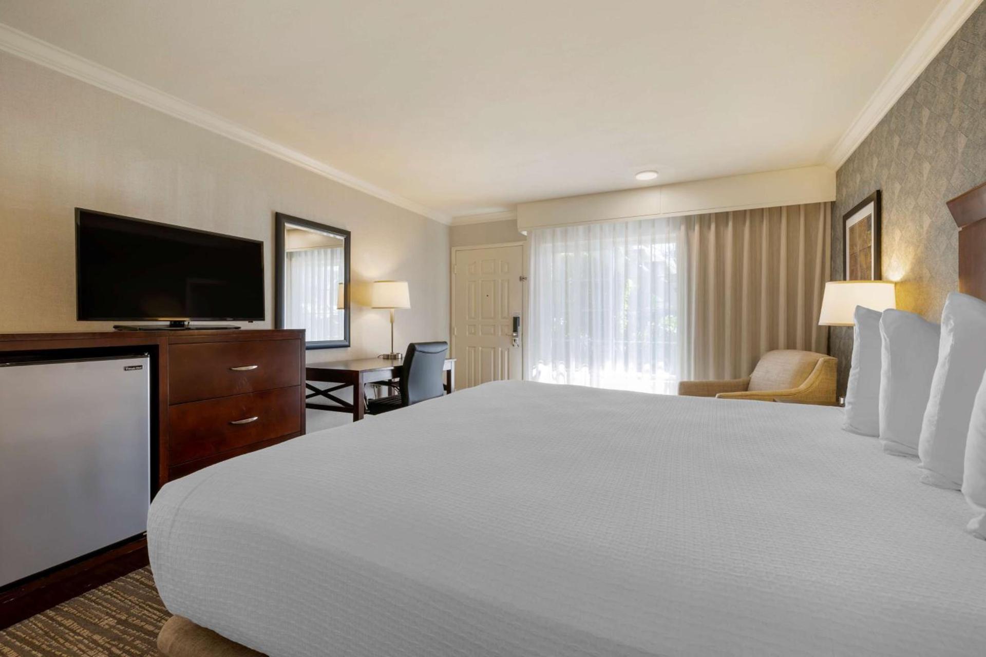 Best Western Plus Carriage Inn photo 27