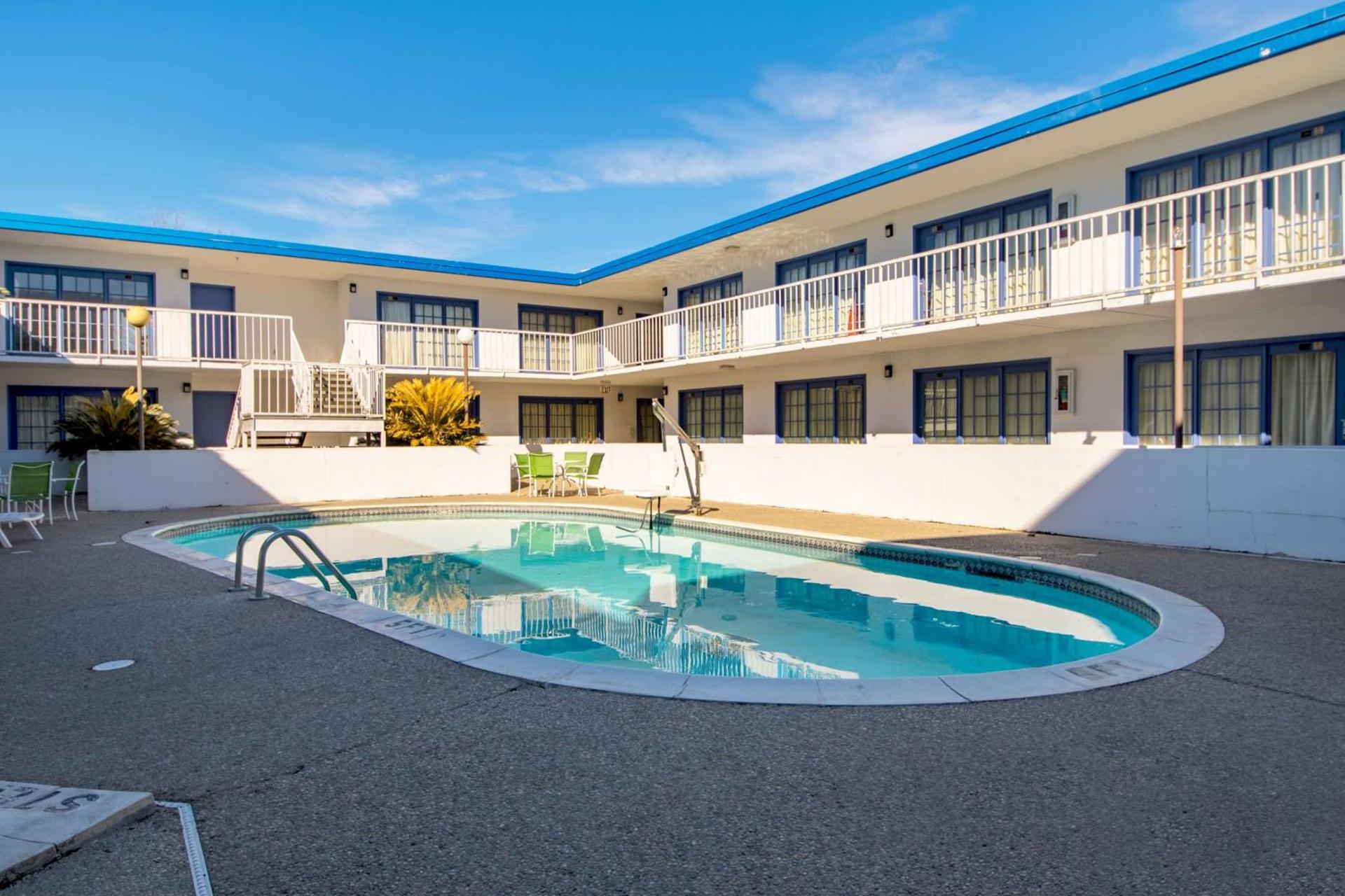 Motel 6-Opelousas, LA photo 4