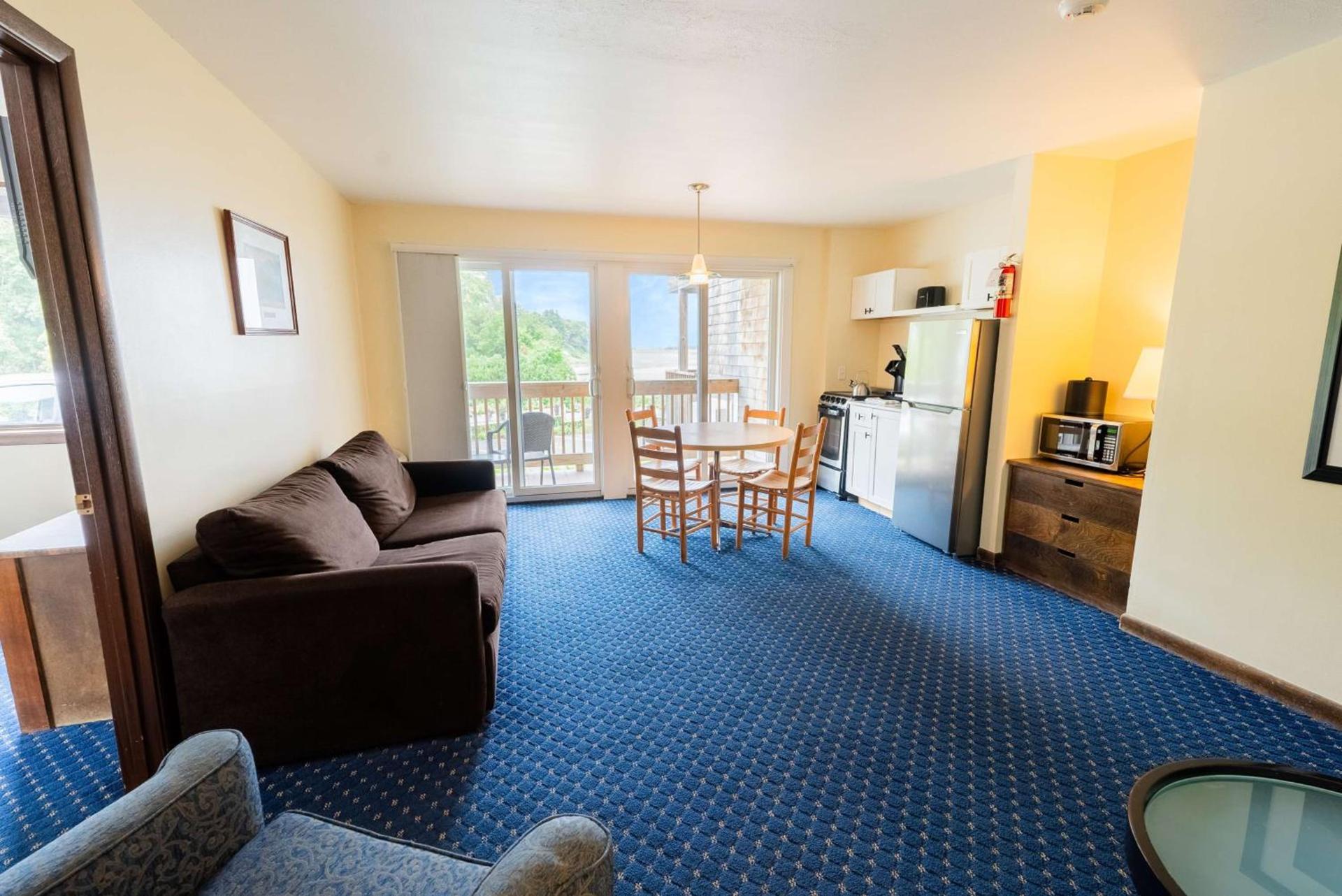 Aspinquid Resort photo 90