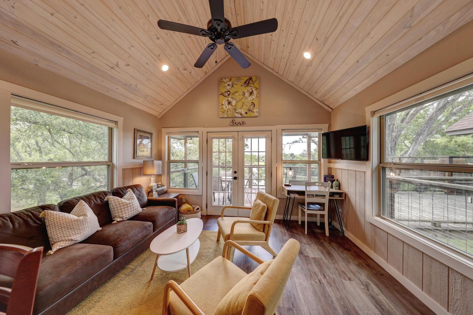 Treetop River Cabins on the Guadalupe River photo 35