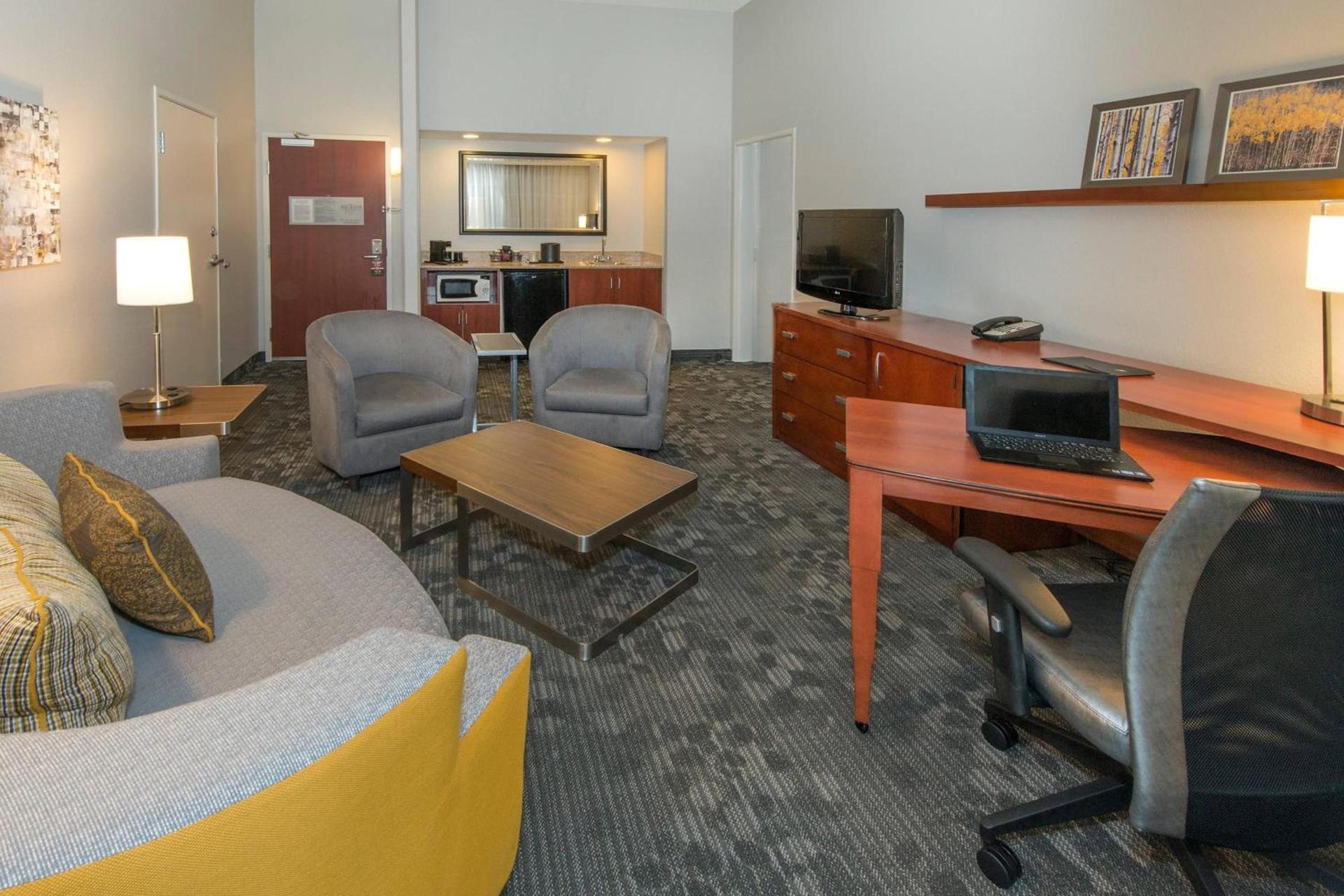 Courtyard by Marriott Albany photo 9