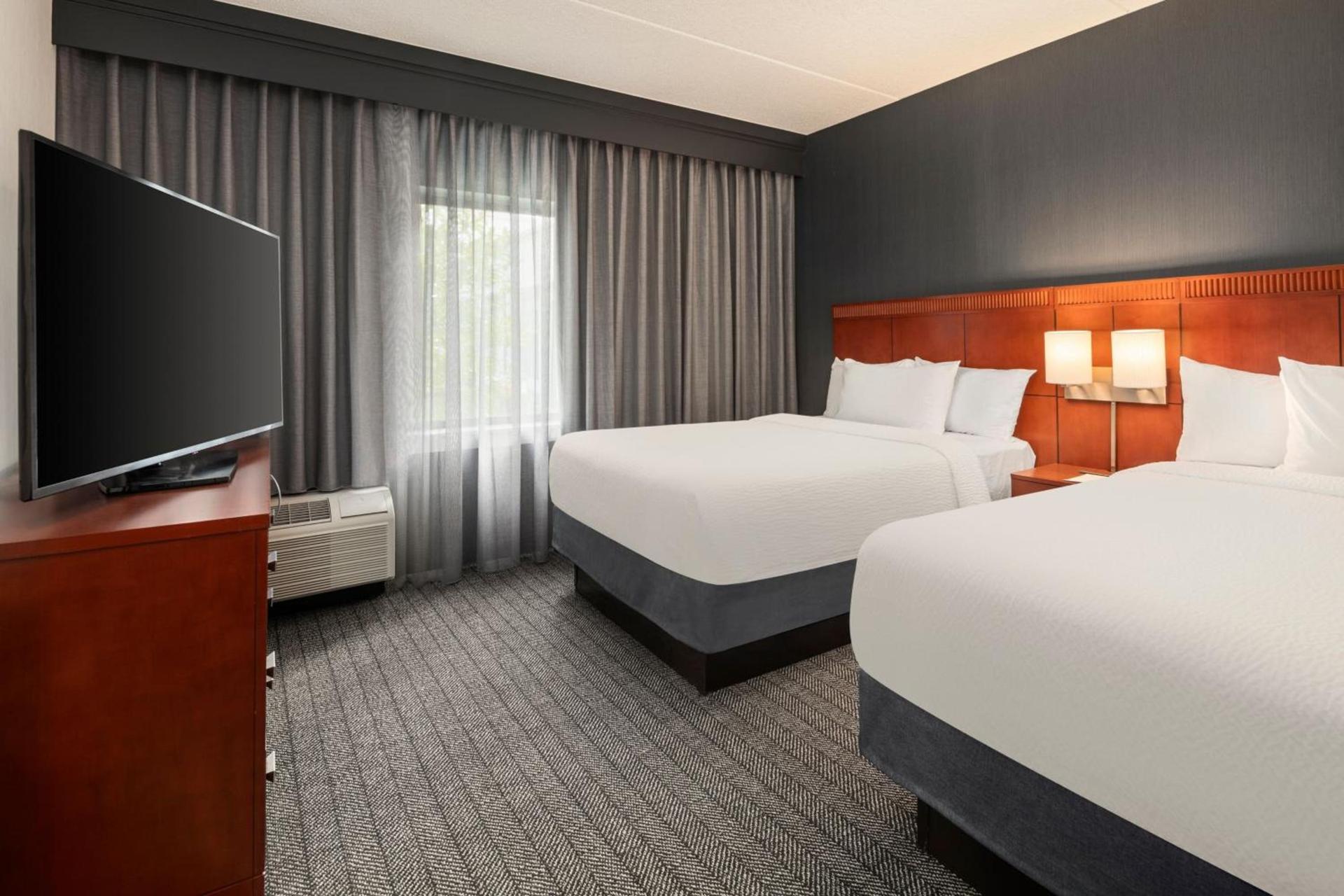 Courtyard by Marriott Chicago Waukegan / Gurnee photo 22