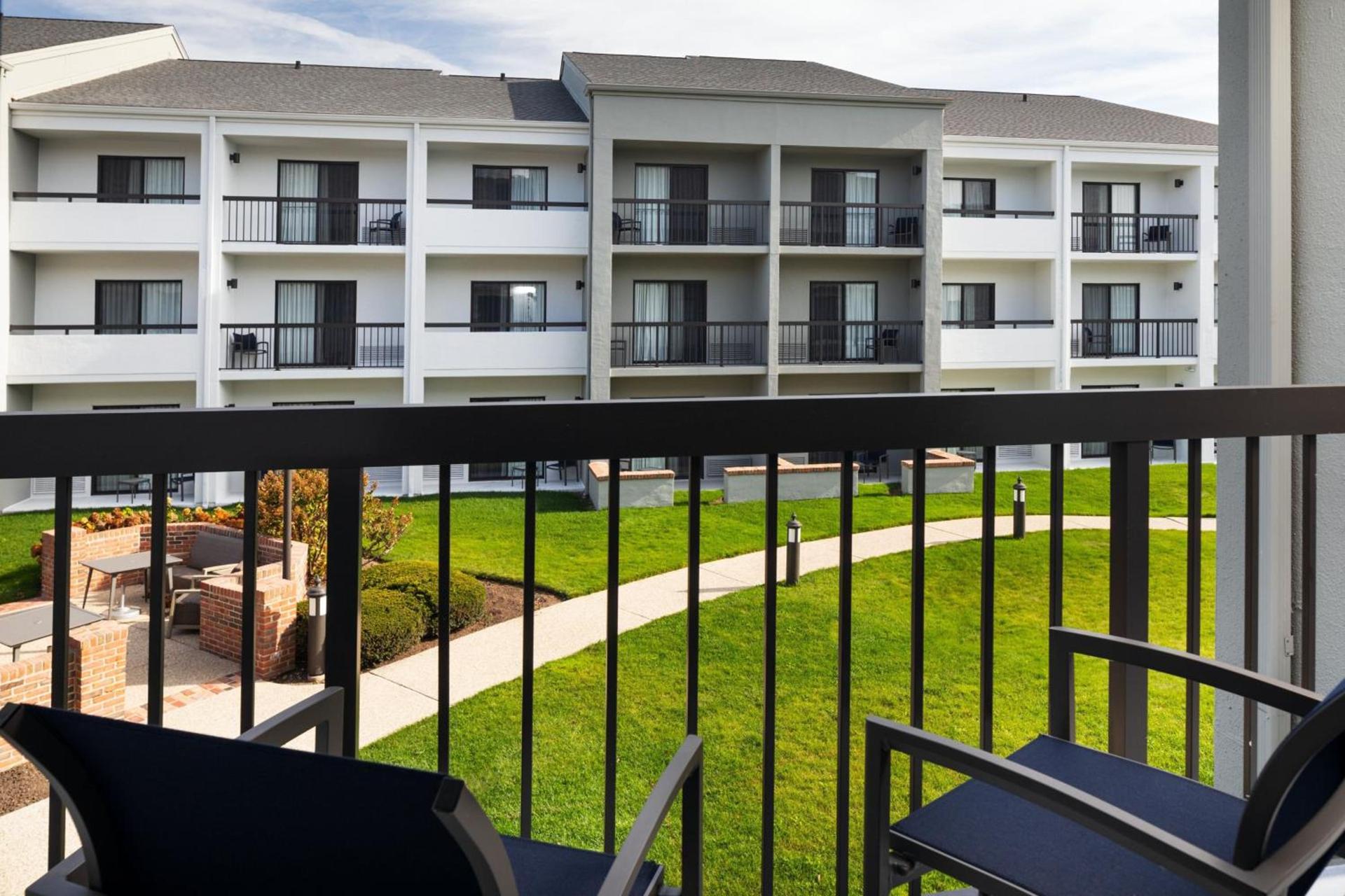 Courtyard by Marriott Chicago Waukegan / Gurnee photo 14
