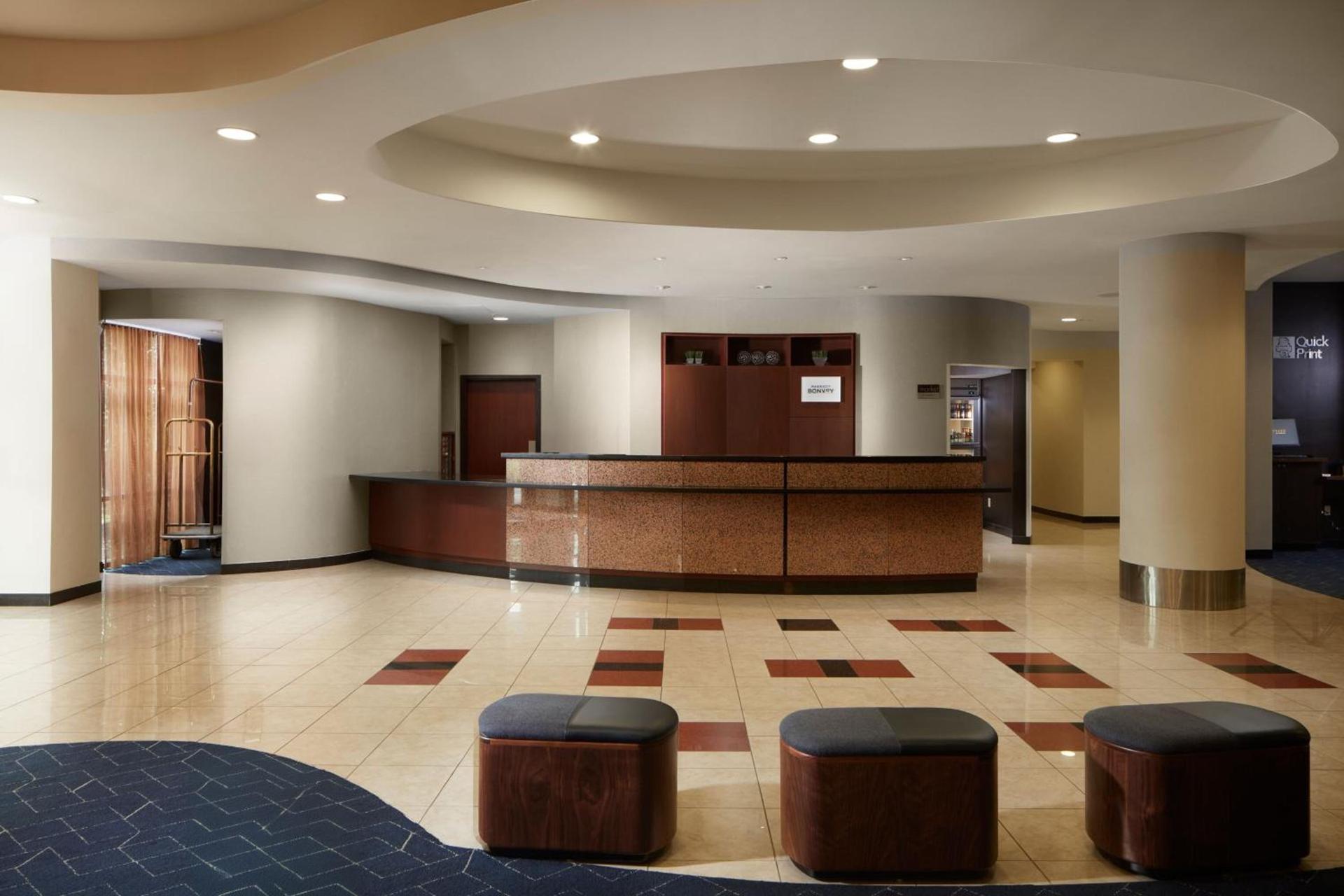 Courtyard by Marriott Winchester Medical Center photo 5