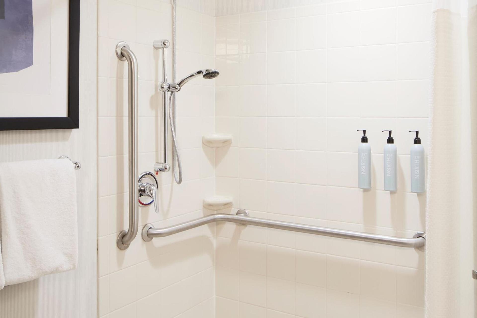 Courtyard by Marriott Winchester Medical Center photo 14