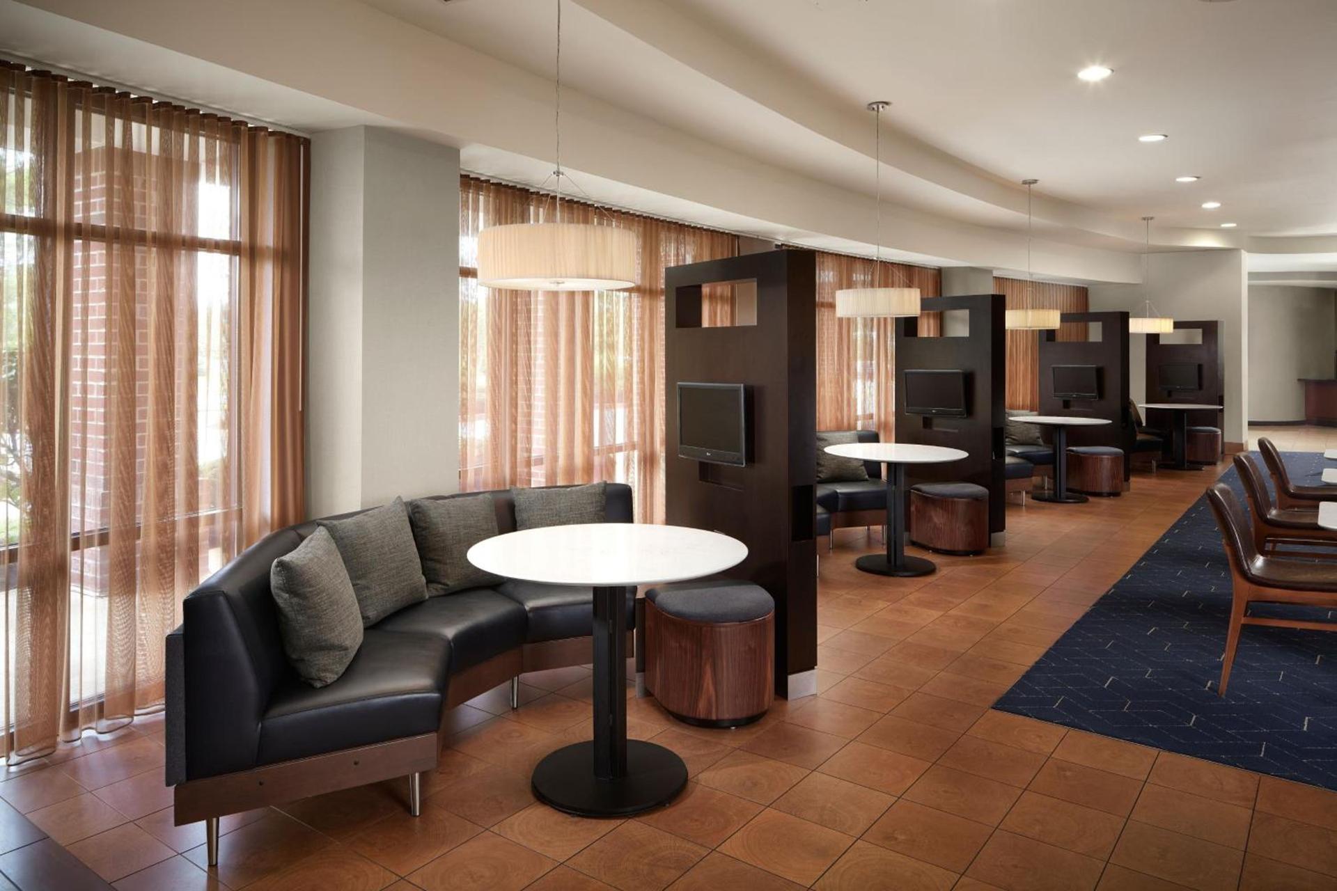 Courtyard by Marriott Winchester Medical Center photo 20